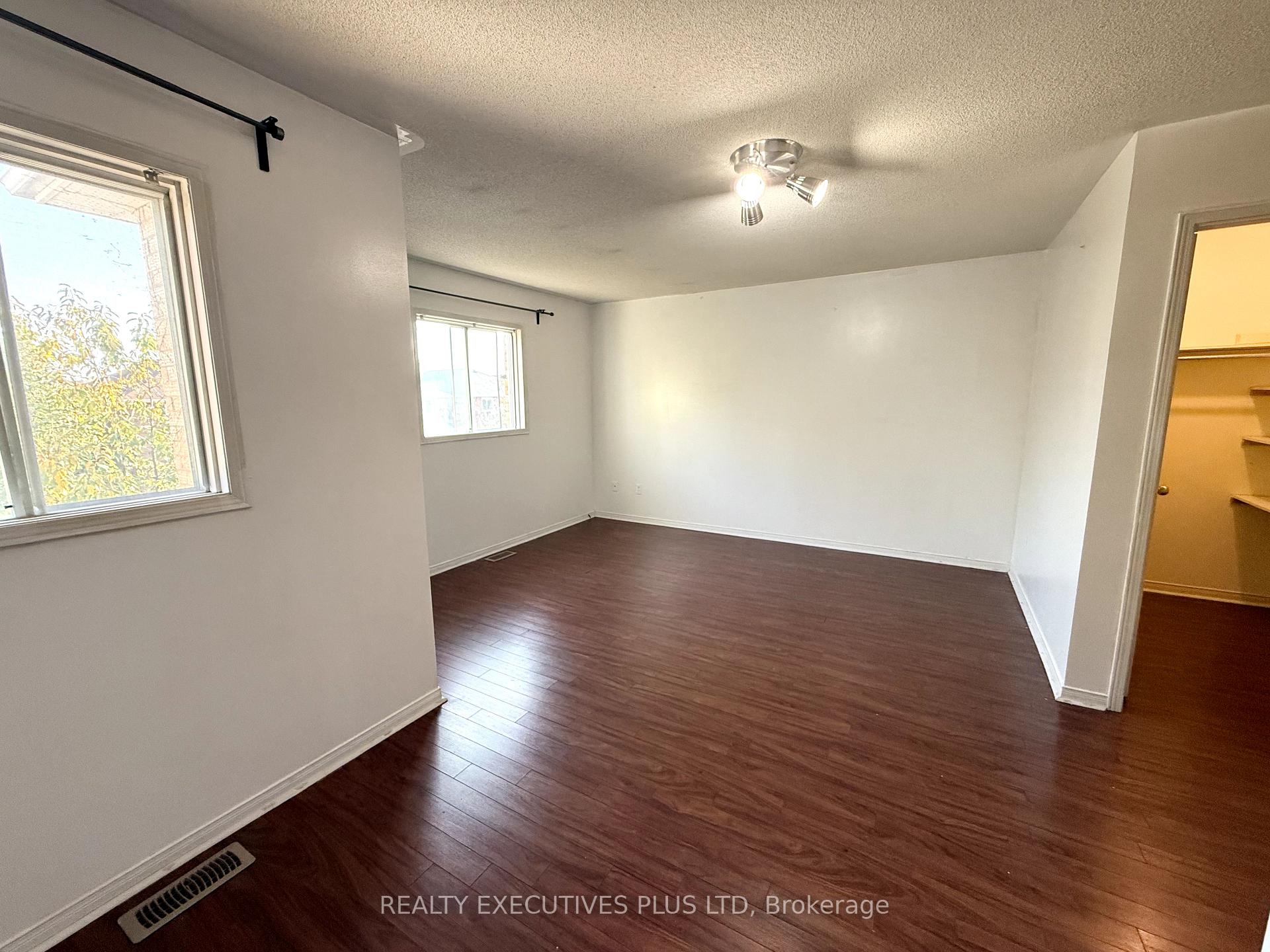 Photo 23 of 55 Ravenscliffe Court, Brampton, Northwood Park — HOMEH