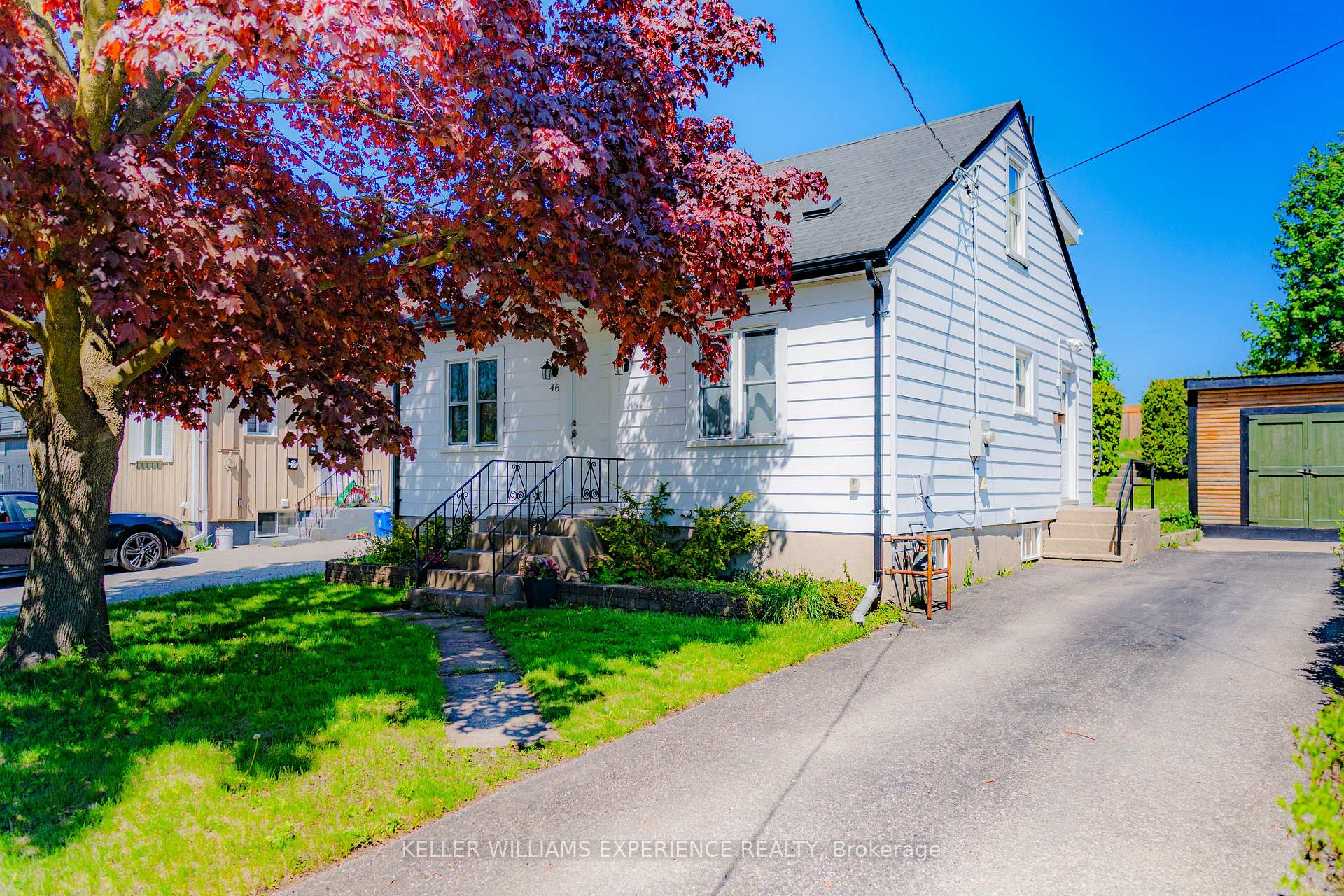 Photo 1 of 46 Grove Street W, Barrie, Queen's Park — HOMEH