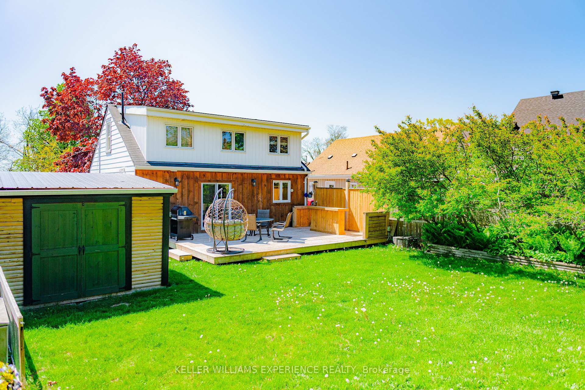 Photo 10 of 46 Grove Street W, Barrie, Queen's Park — HOMEH