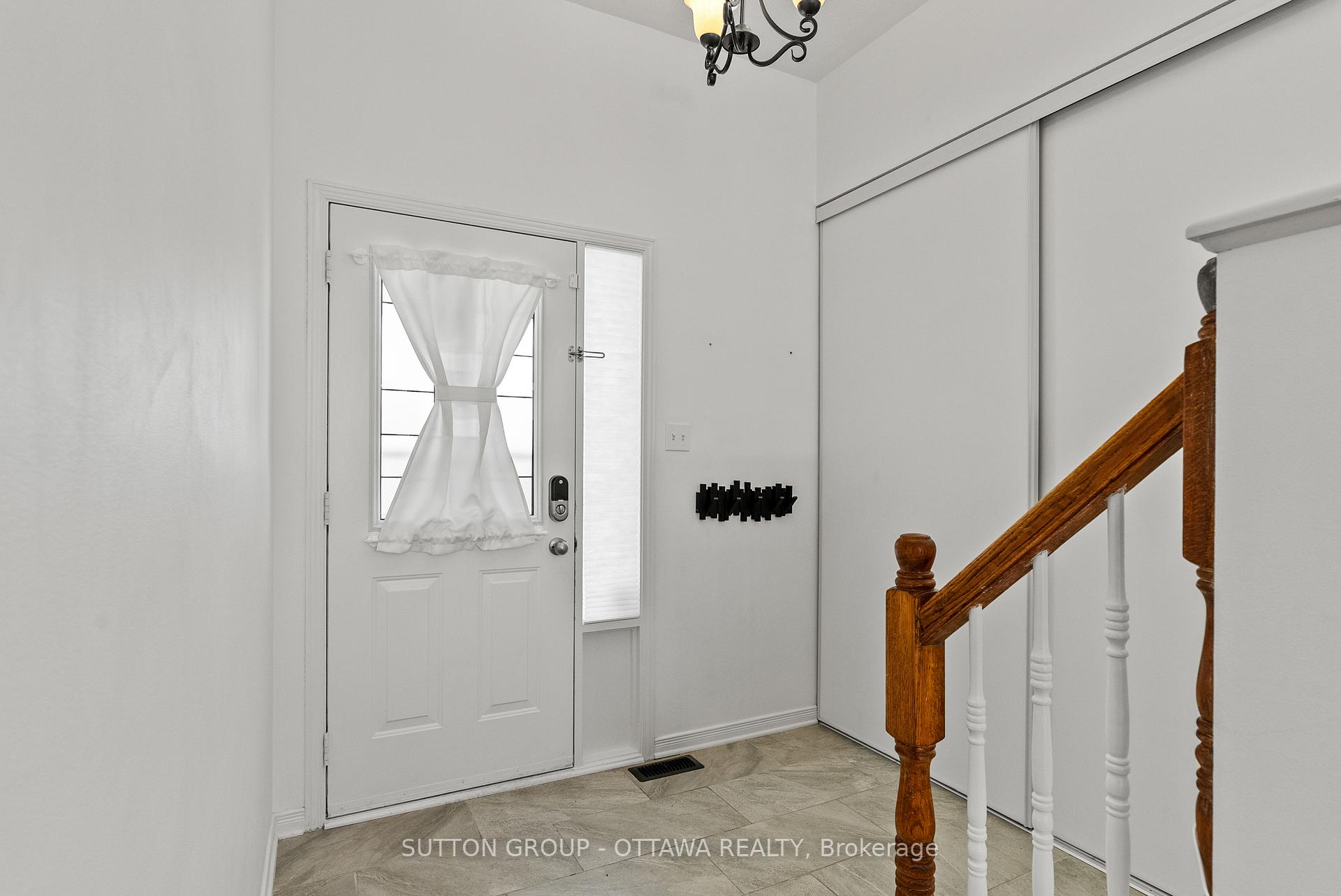 Photo 4 of 168 Crampton Drive, Carleton Place — HOMEH