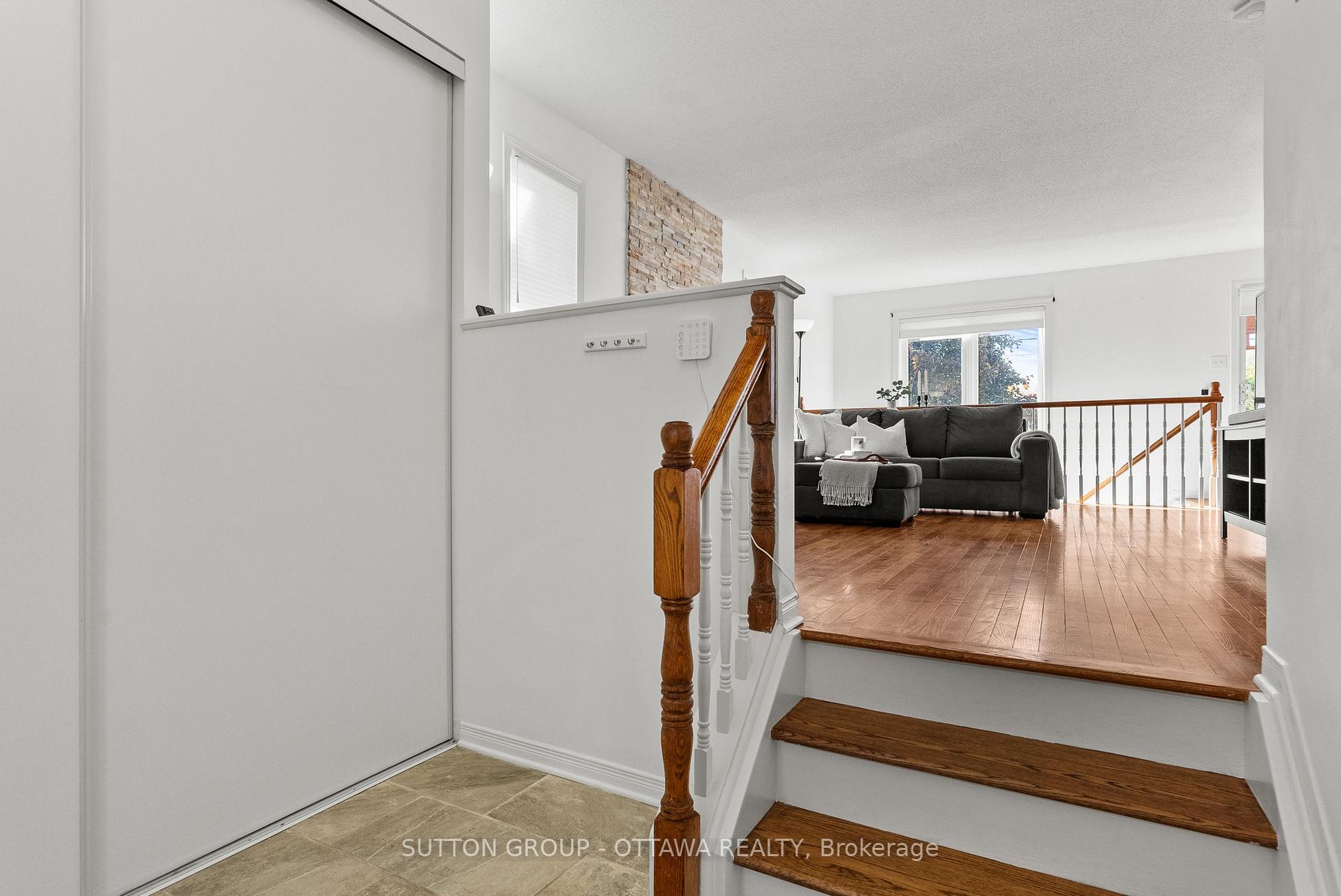 Photo 2 of 168 Crampton Drive, Carleton Place — HOMEH