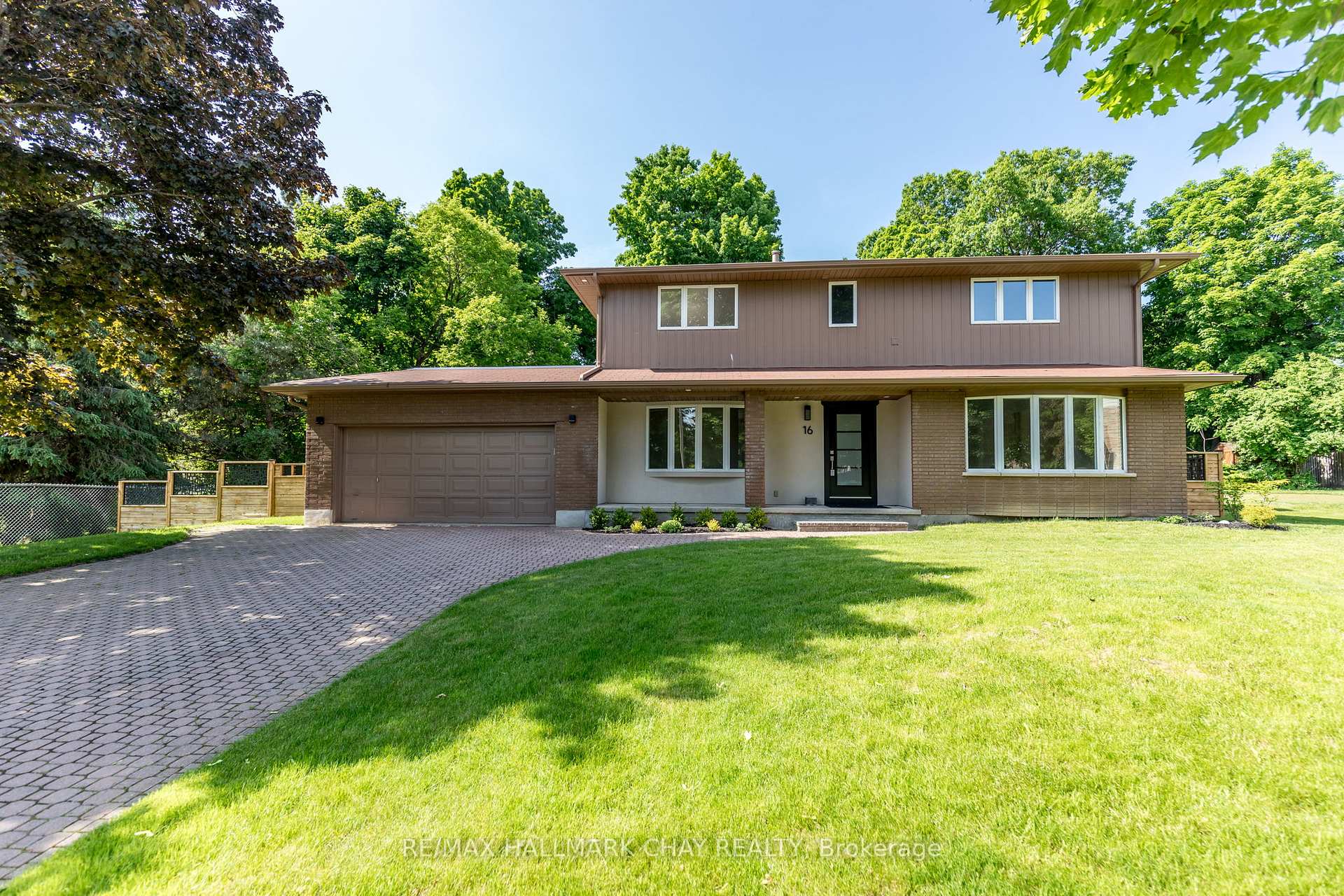 Photo 1 of 16 Garrett Crescent, Barrie, North Shore — HOMEH