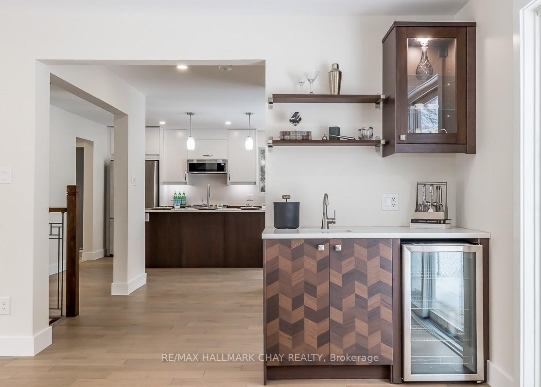 Photo 9 of 16 Garrett Crescent, Barrie, North Shore — HOMEH