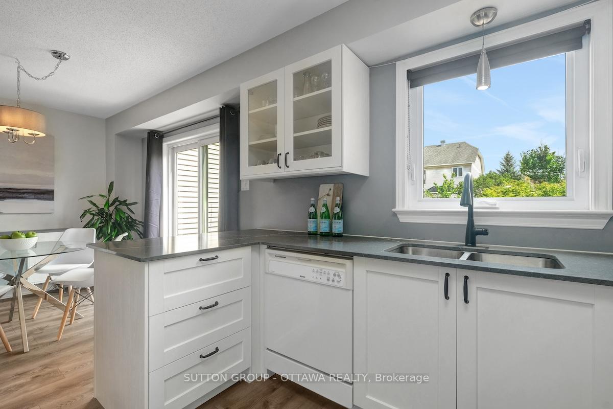 Photo 11 of 199 Markland Crescent, Ottawa, Barrhaven East — HOMEH