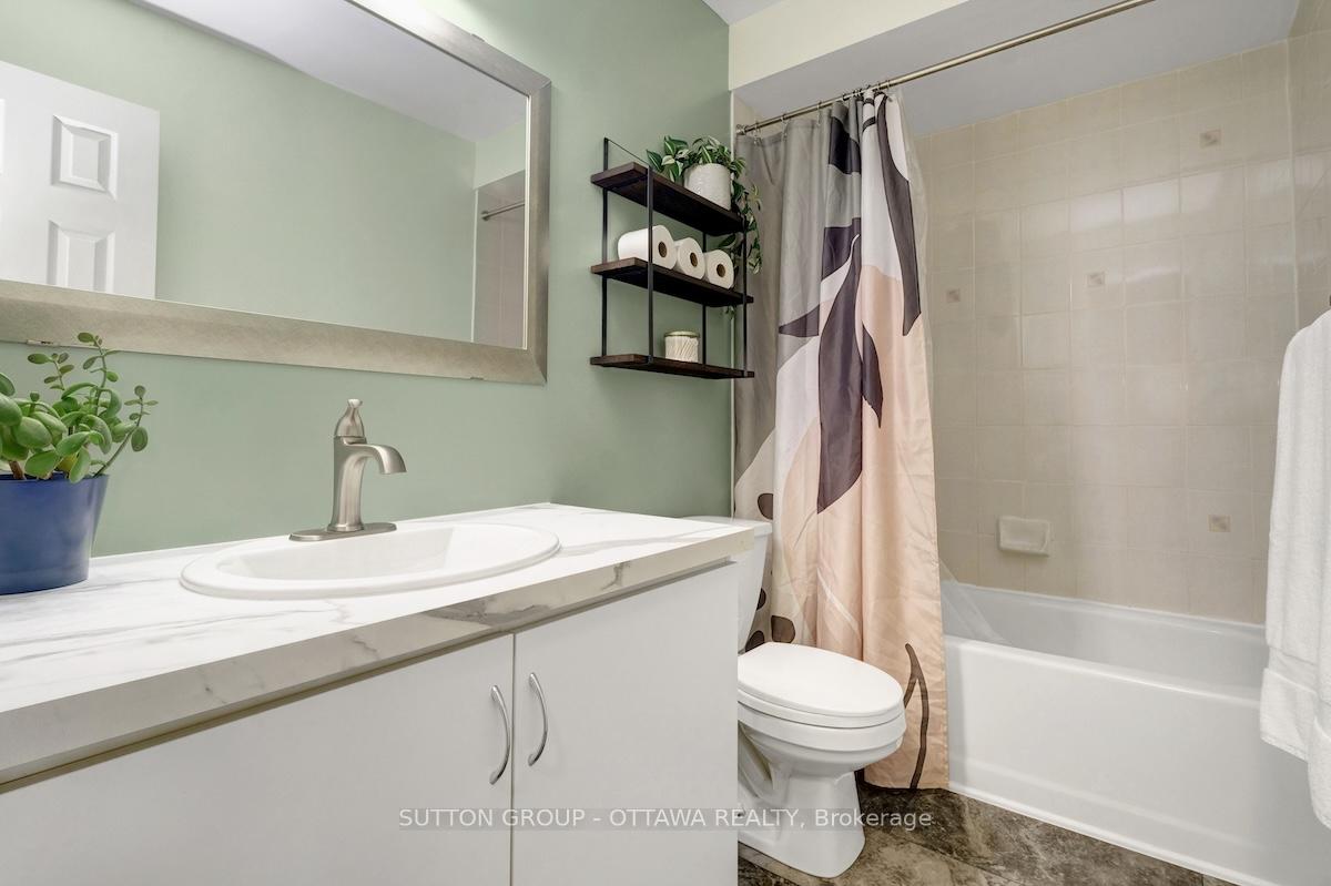 Photo 17 of 199 Markland Crescent, Ottawa, Barrhaven East — HOMEH