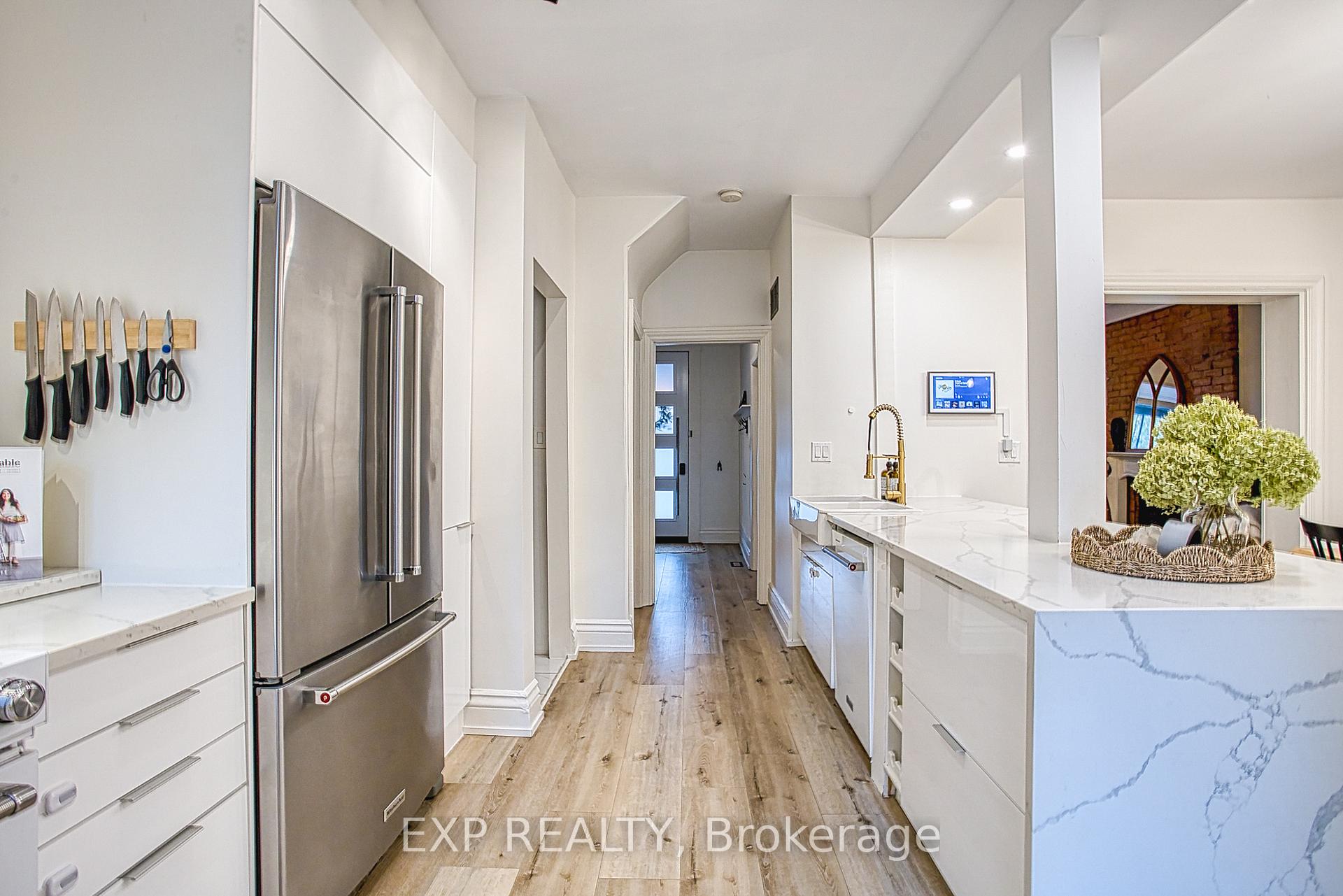 Photo 14 of 176 Emerald Street S, Hamilton, Stinson — HOMEH