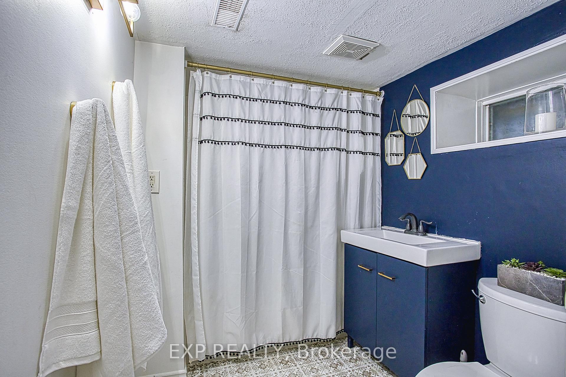 Photo 28 of 176 Emerald Street S, Hamilton, Stinson — HOMEH