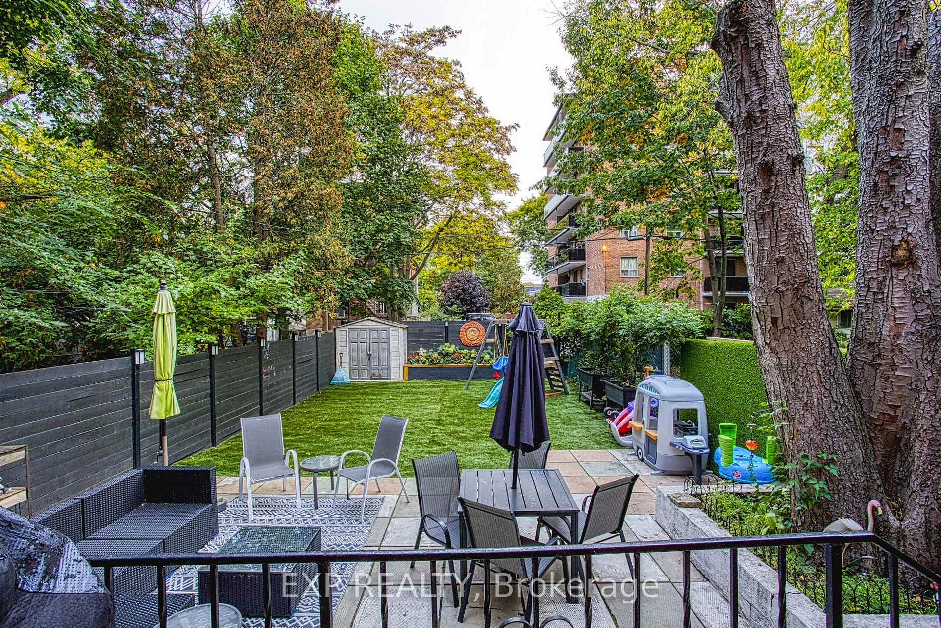 Photo 32 of 176 Emerald Street S, Hamilton, Stinson — HOMEH