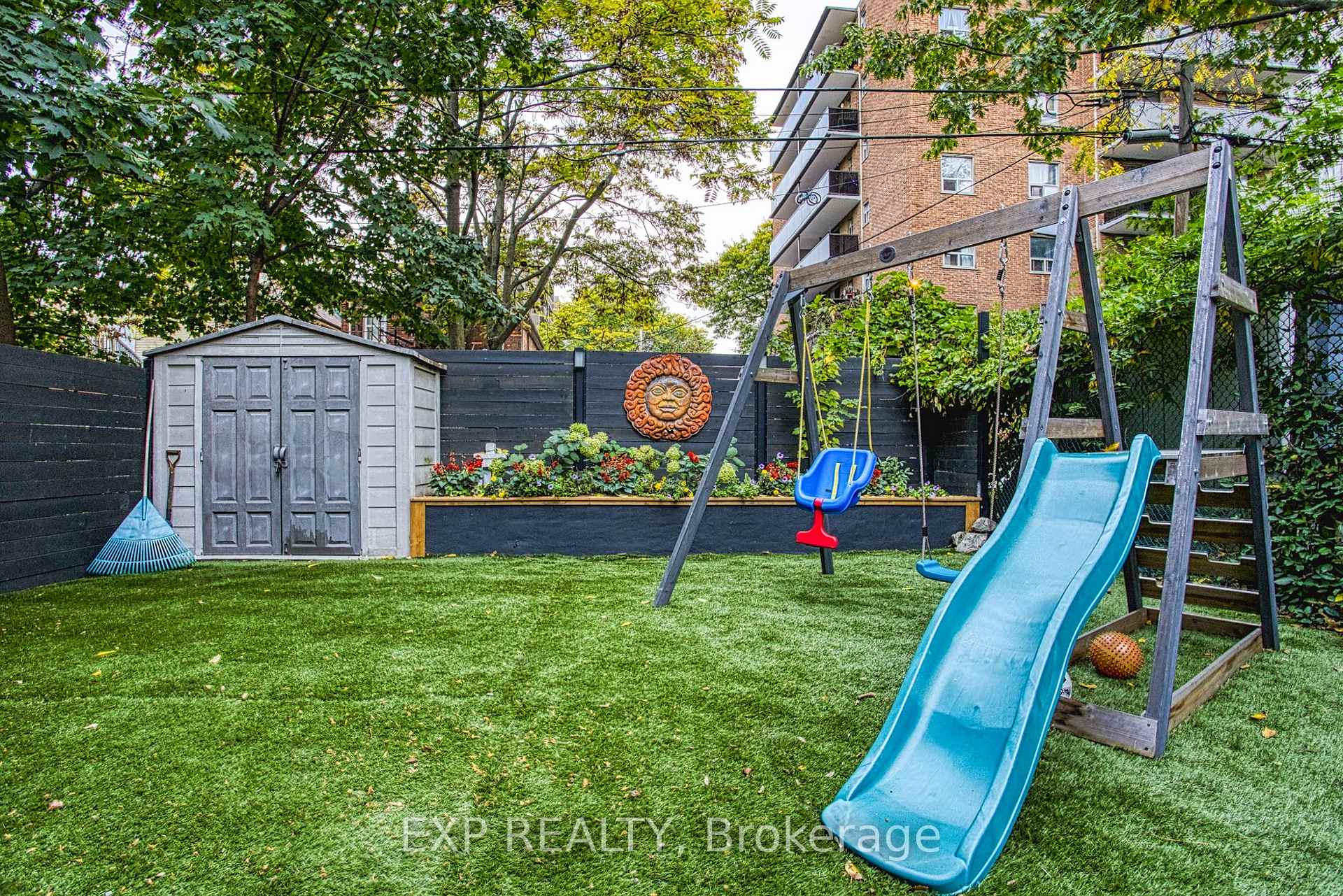 Photo 36 of 176 Emerald Street S, Hamilton, Stinson — HOMEH