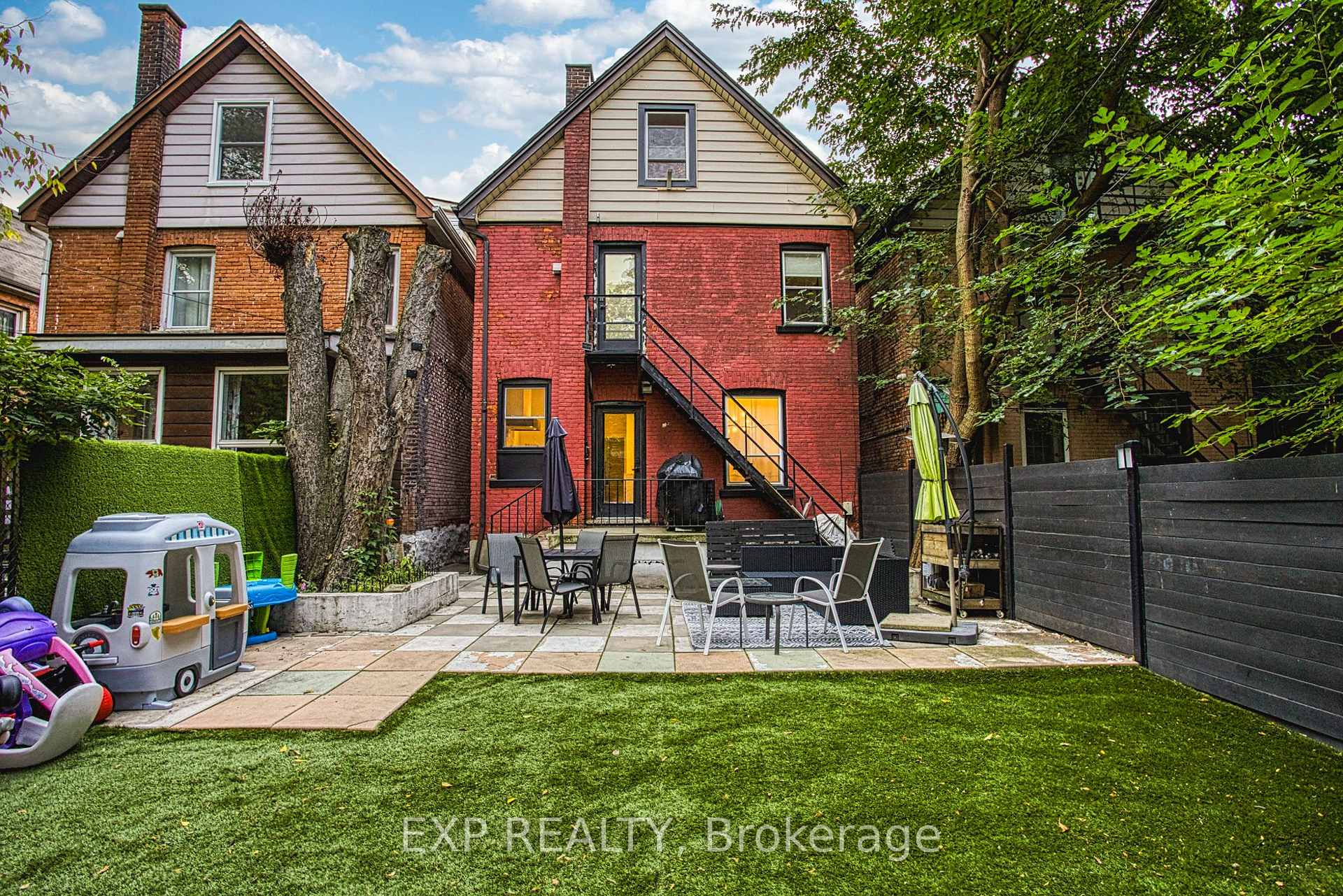 Photo 37 of 176 Emerald Street S, Hamilton, Stinson — HOMEH