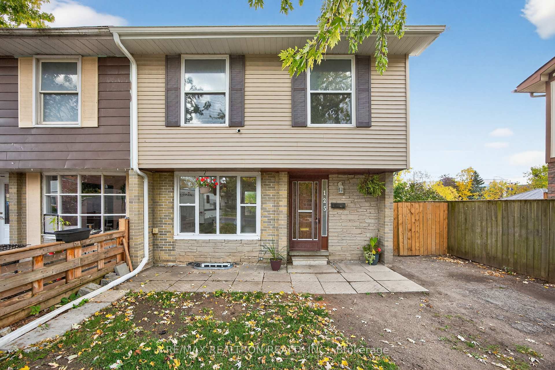 Photo 1 of 125 Daphne Crescent, Barrie, Cundles East — HOMEH