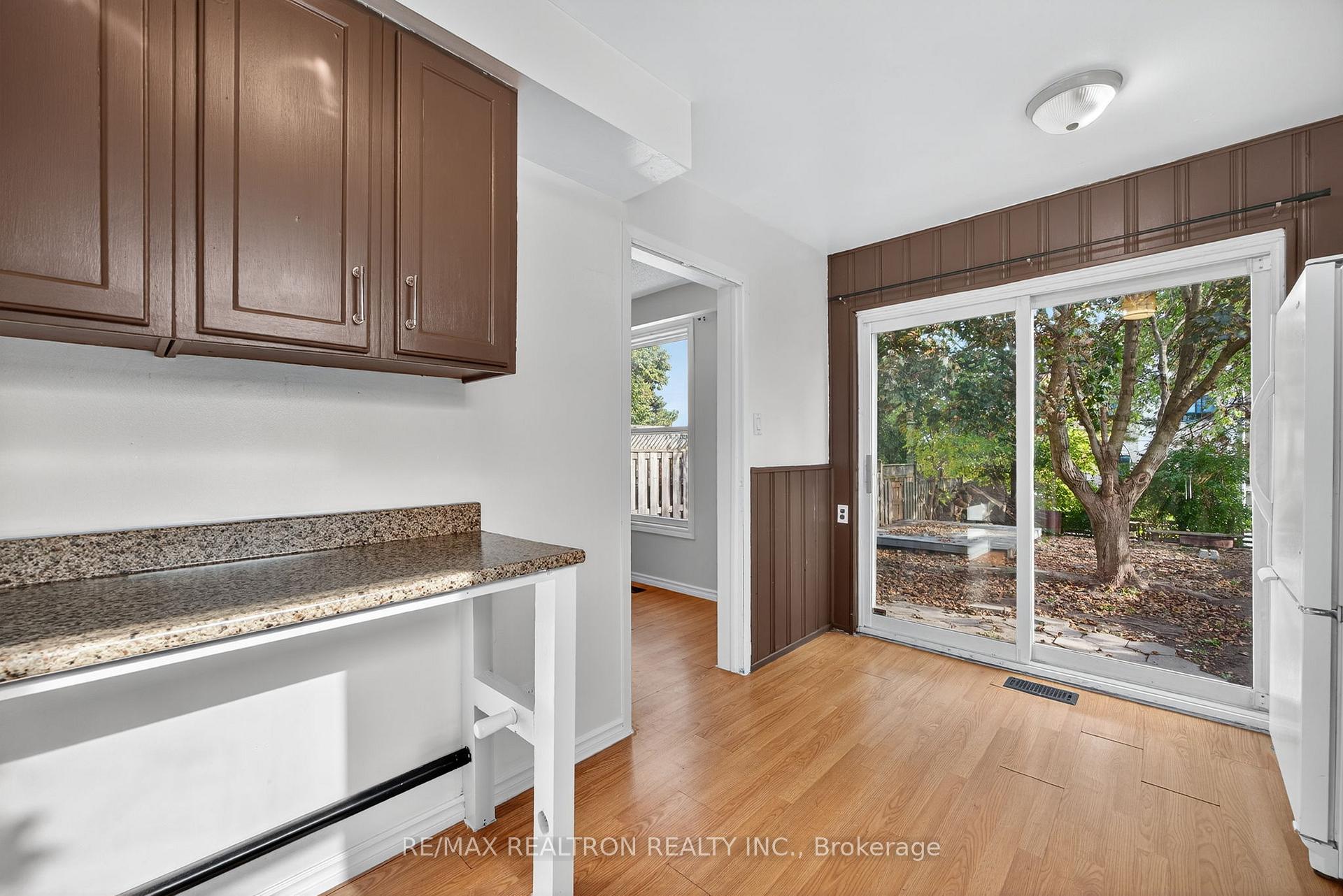 Photo 15 of 125 Daphne Crescent, Barrie, Cundles East — HOMEH
