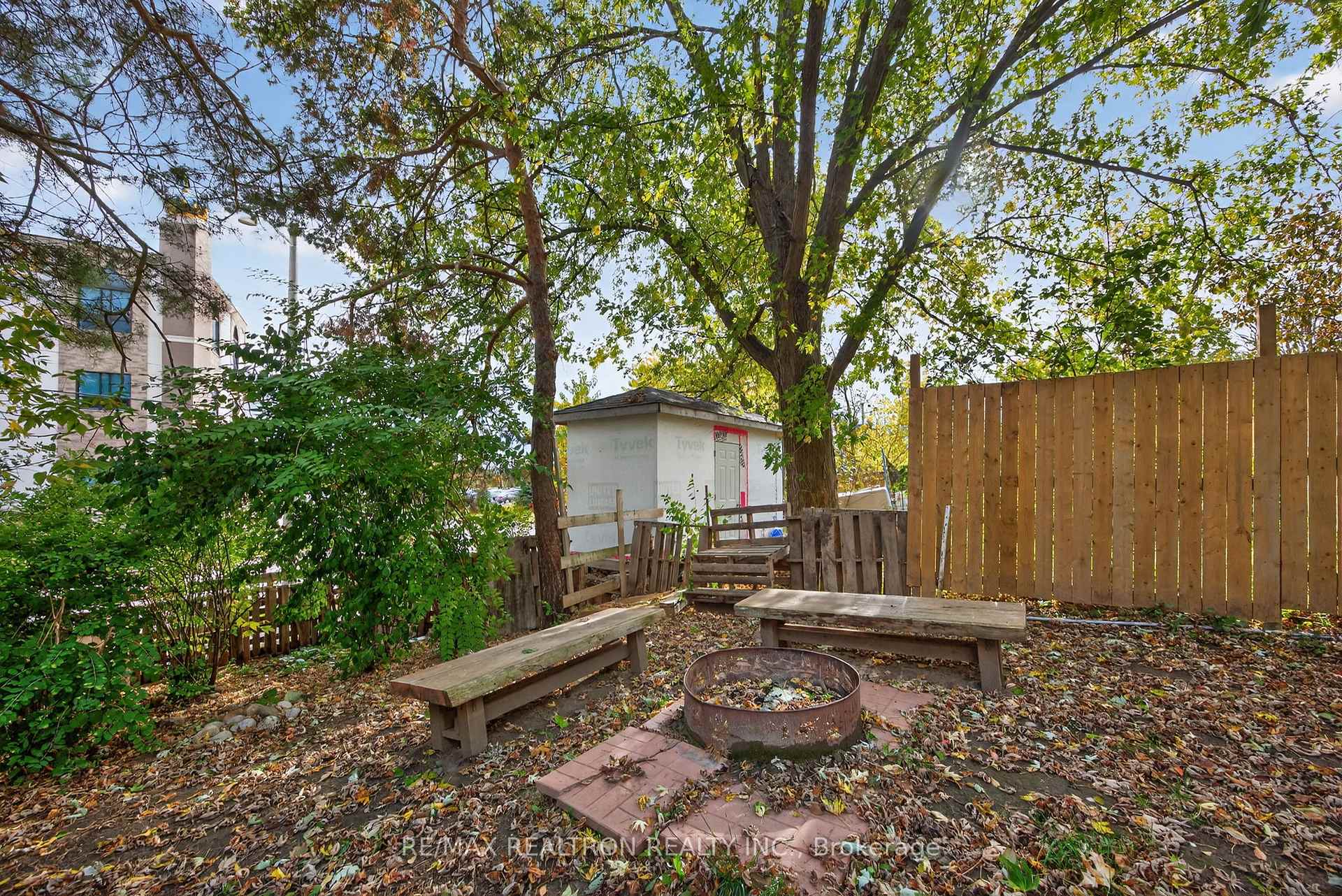 Photo 41 of 125 Daphne Crescent, Barrie, Cundles East — HOMEH