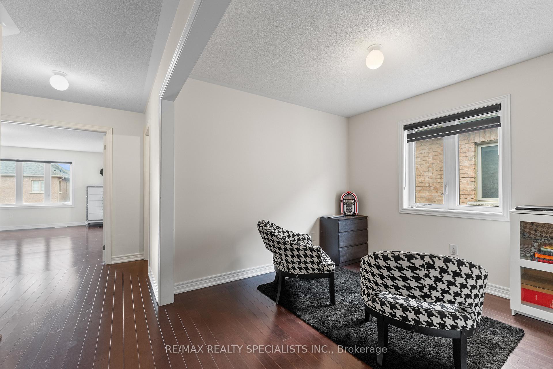 Photo 15 of 60 Vanwood Crescent, Brampton, Vales of Castlemore — HOMEH