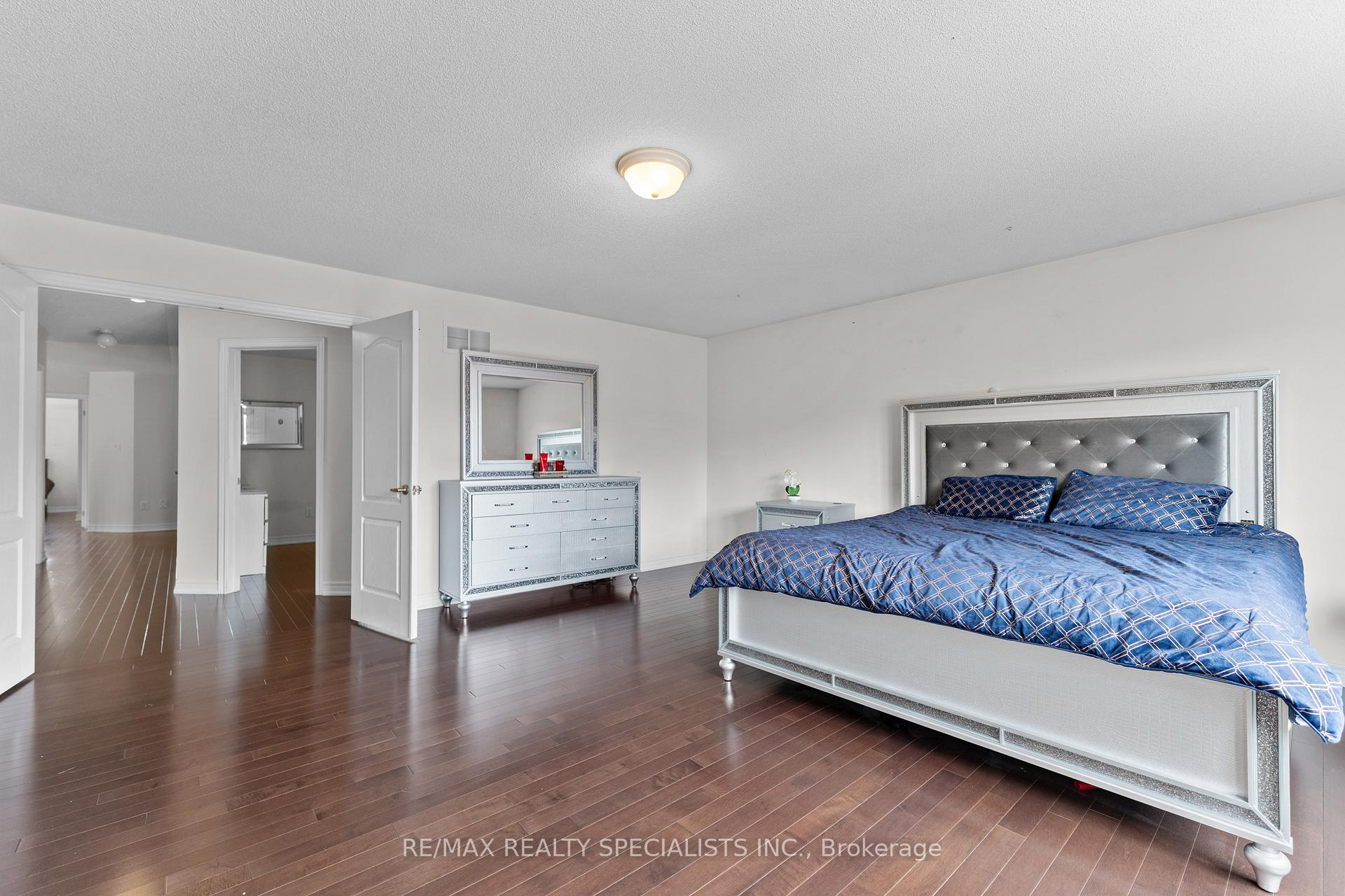 Photo 18 of 60 Vanwood Crescent, Brampton, Vales of Castlemore — HOMEH