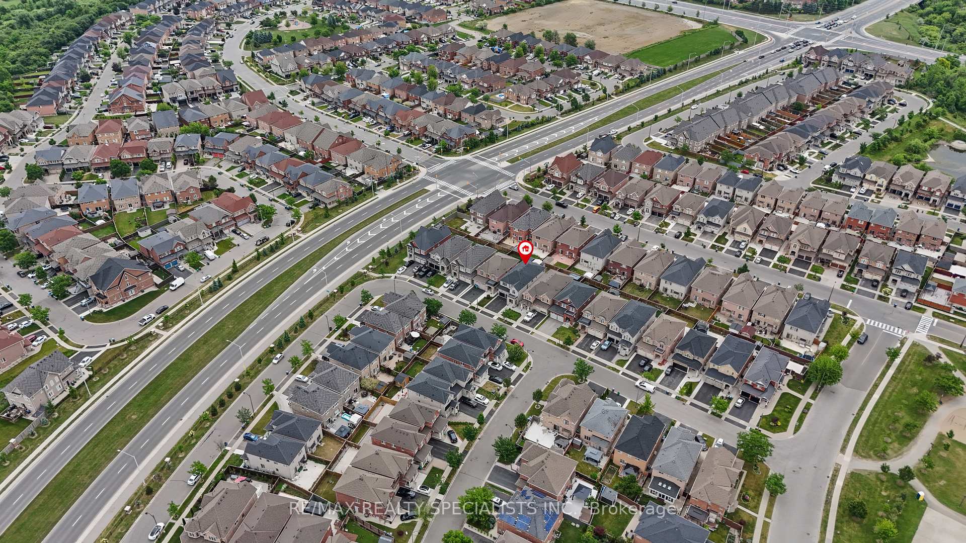 Photo 35 of 60 Vanwood Crescent, Brampton, Vales of Castlemore — HOMEH