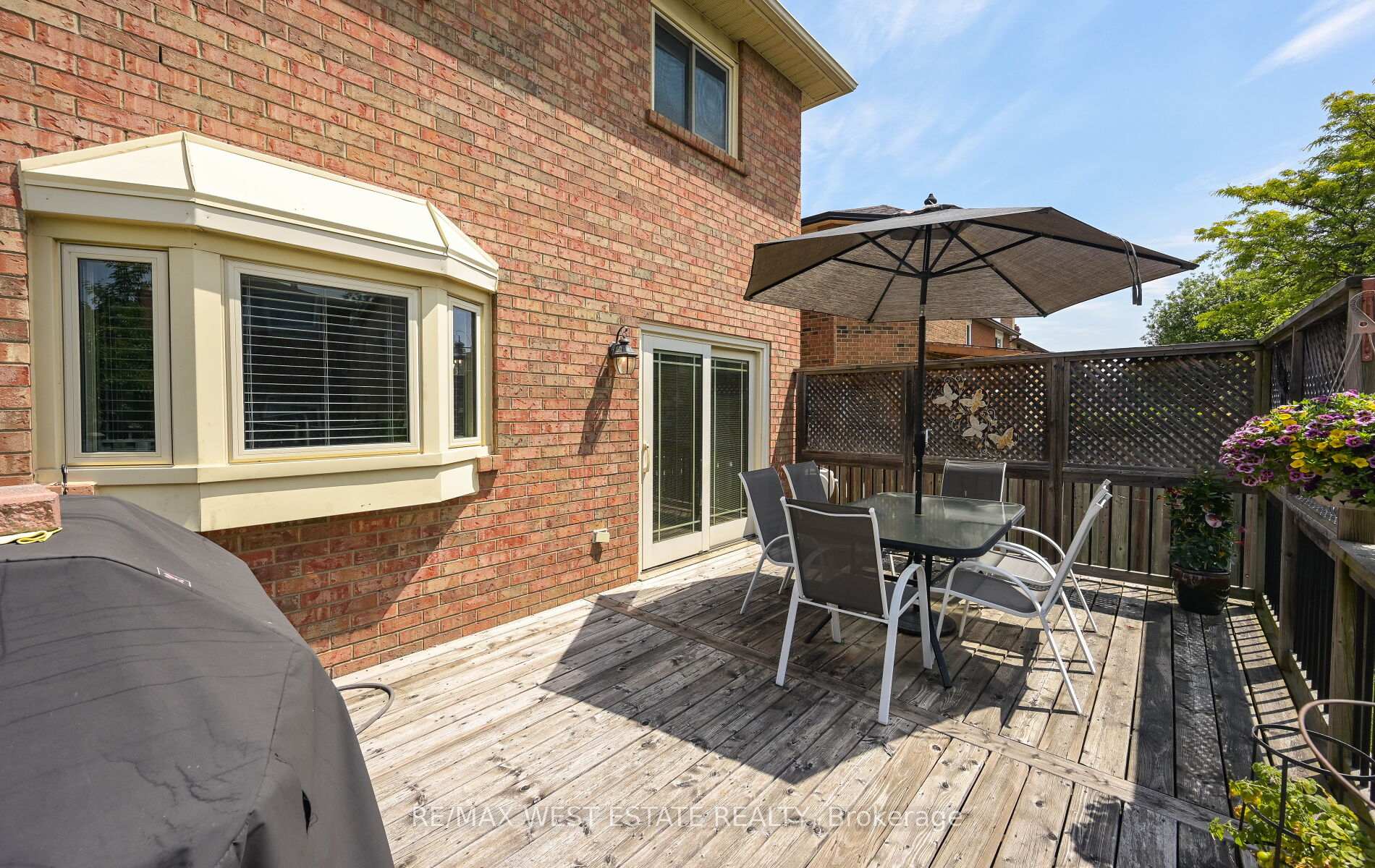 Photo 13 of 237 Vodden Street W, Brampton, Brampton West — HOMEH