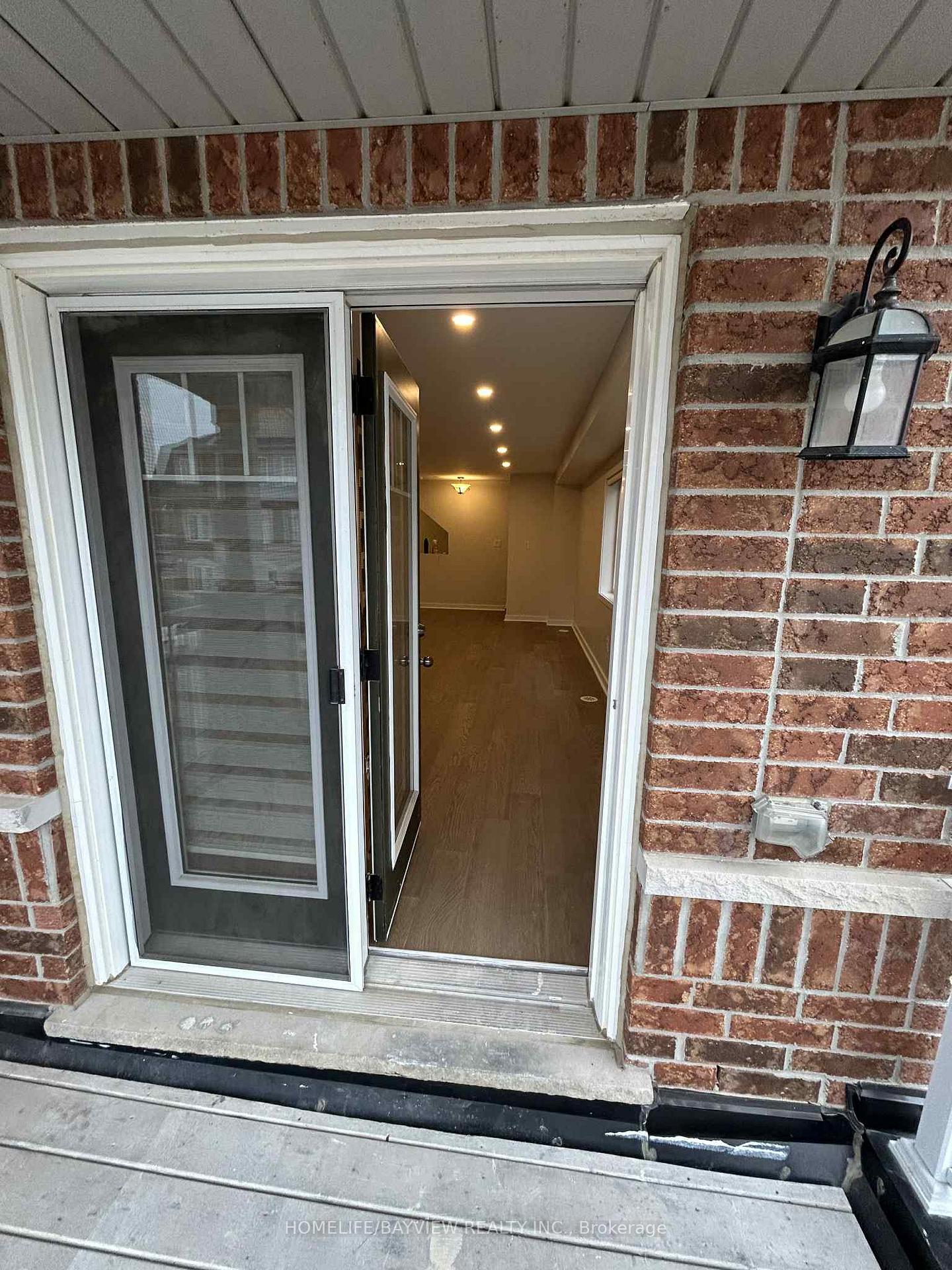 Photo 10 of 4 Givemay Street, Brampton, Northwest Brampton — HOMEH