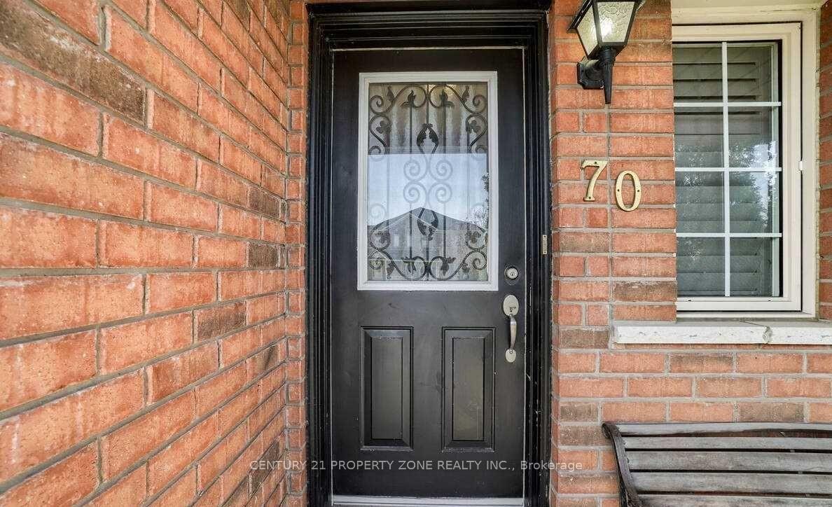 Photo 2 of 70 Kalahari Road, Brampton, Sandringham-Wellington — HOMEH