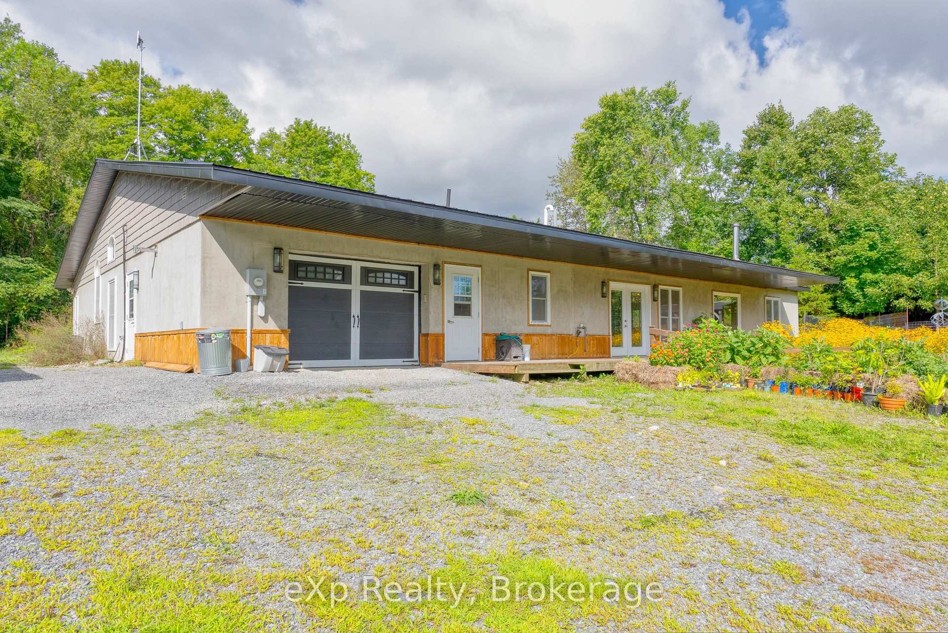 Front of 345 Bunker Hill Rd
