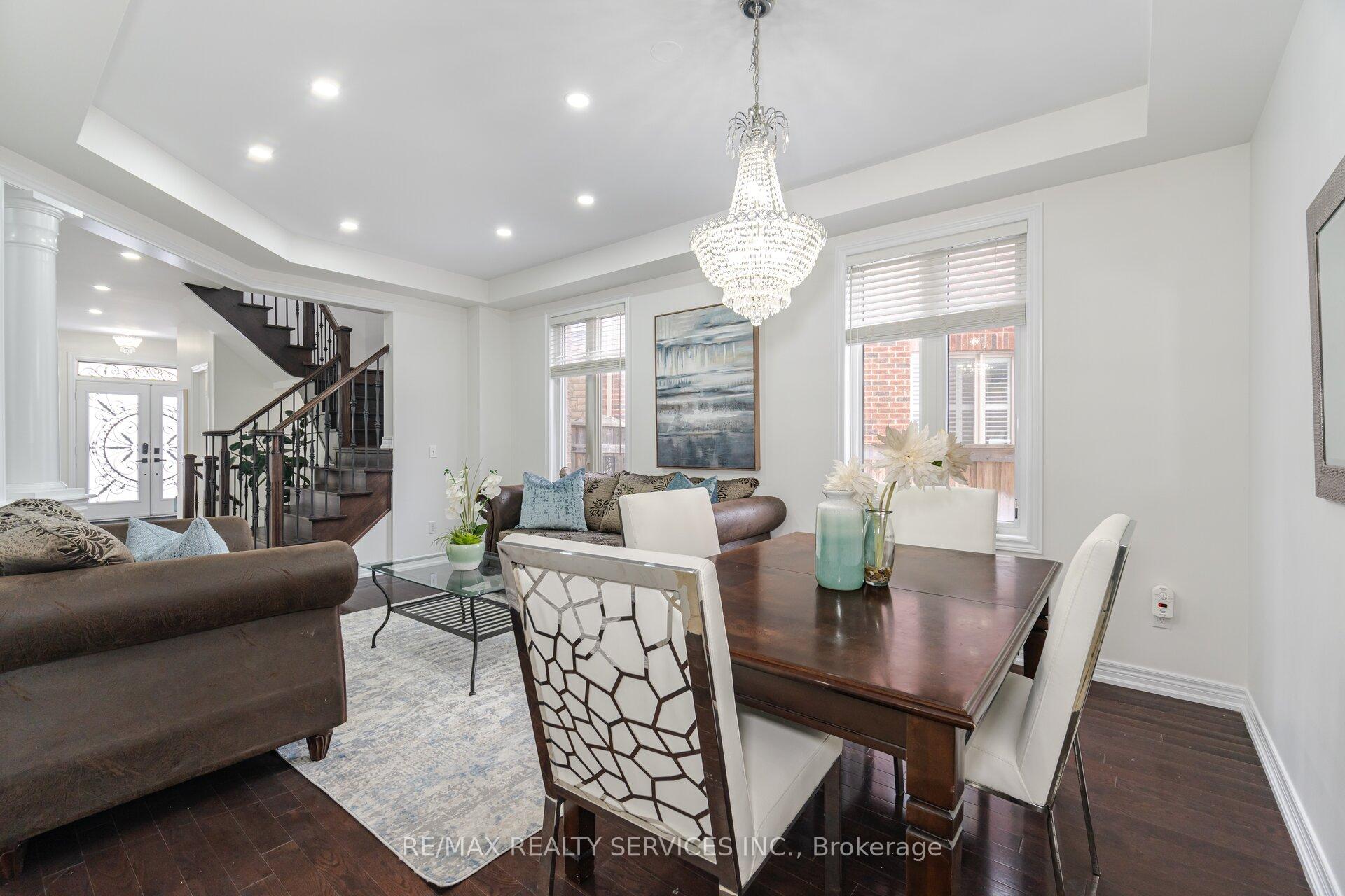 Photo 6 of 71 Vanderpool Crescent, Brampton, Bram East — HOMEH