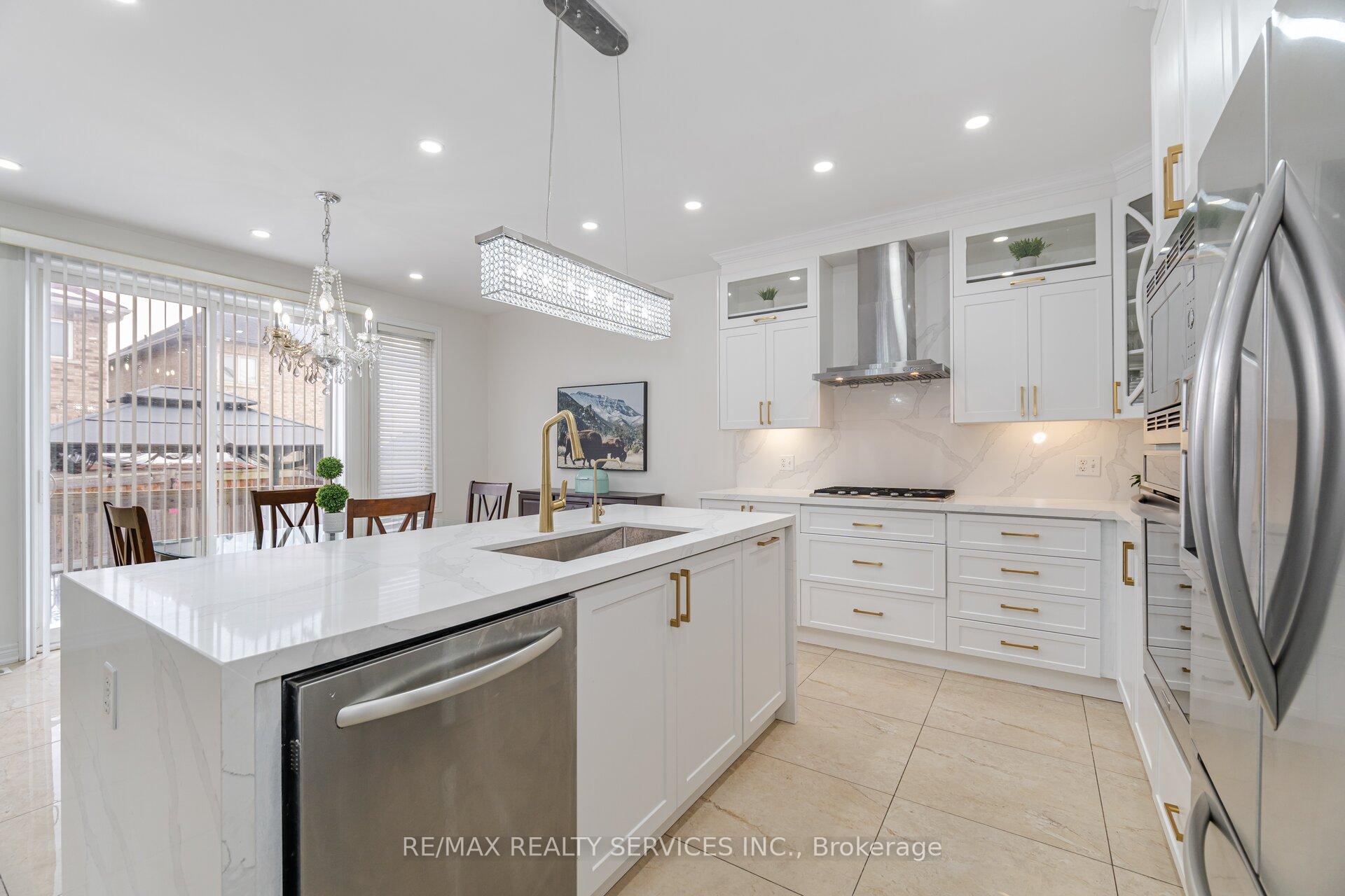 Photo 44 of 71 Vanderpool Crescent, Brampton, Bram East — HOMEH