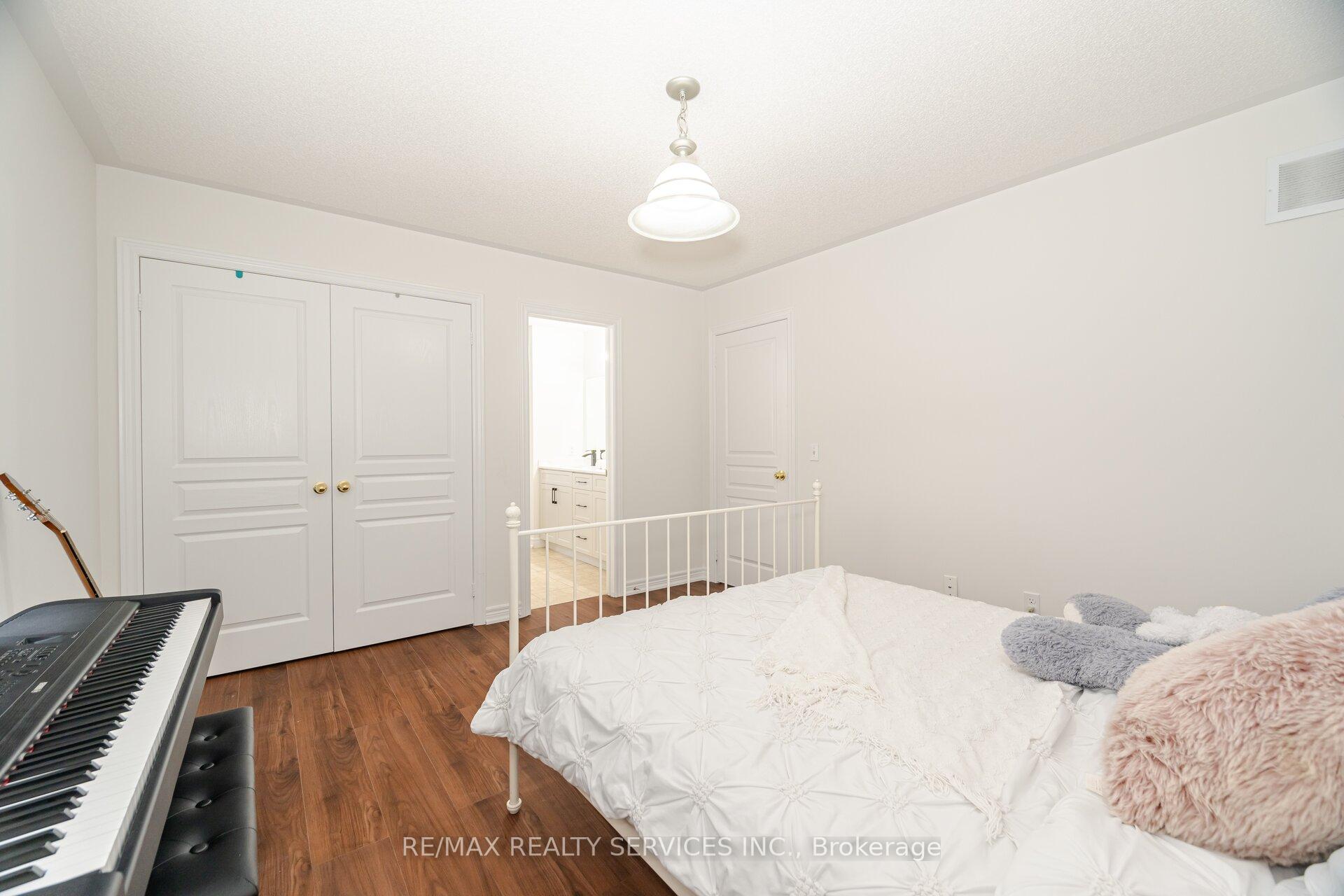 Photo 47 of 71 Vanderpool Crescent, Brampton, Bram East — HOMEH