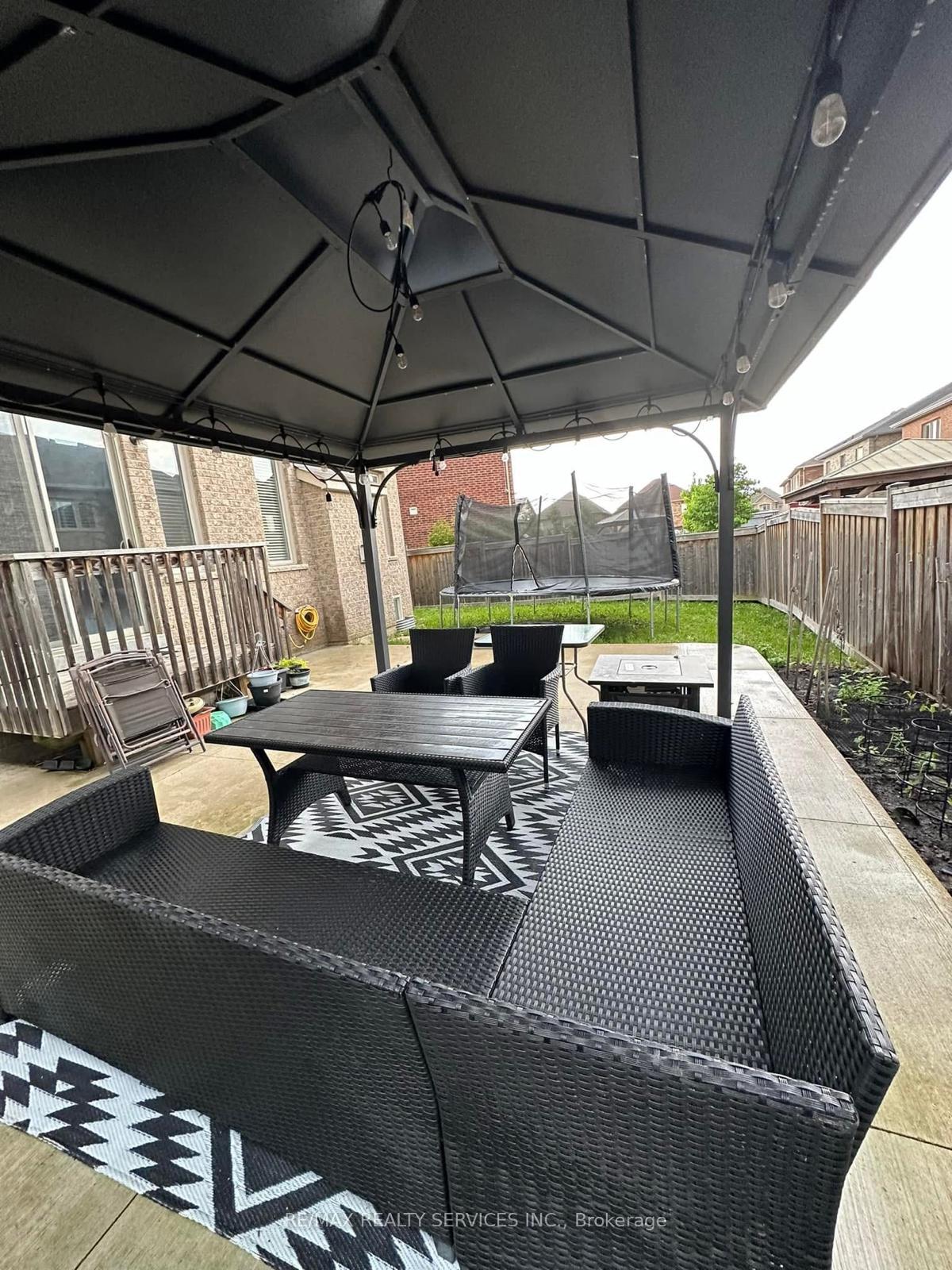Photo 33 of 71 Vanderpool Crescent, Brampton, Bram East — HOMEH