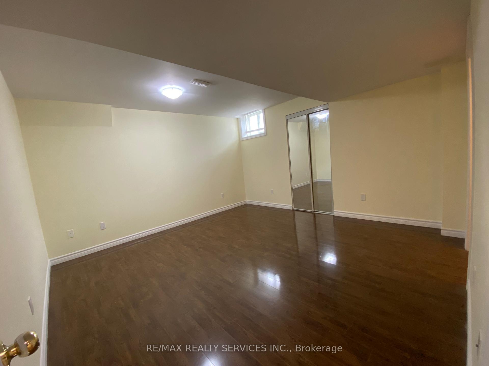 Photo 35 of 71 Vanderpool Crescent, Brampton, Bram East — HOMEH
