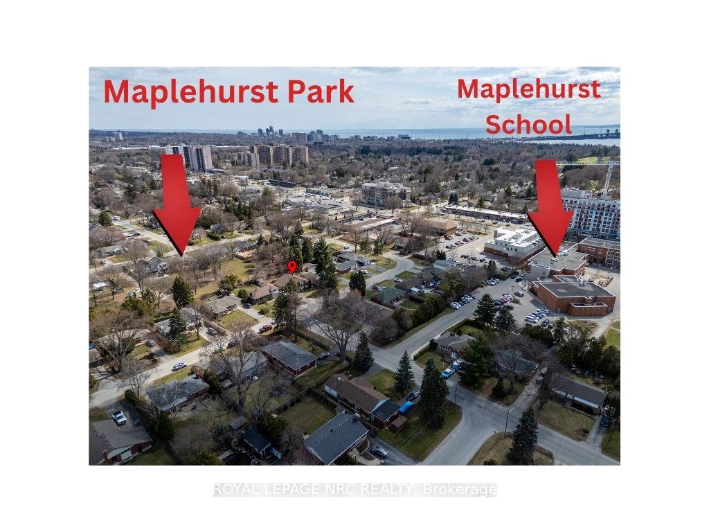 Photo 4 of 1053 Maplehurst Avenue, Burlington, LaSalle — HOMEH