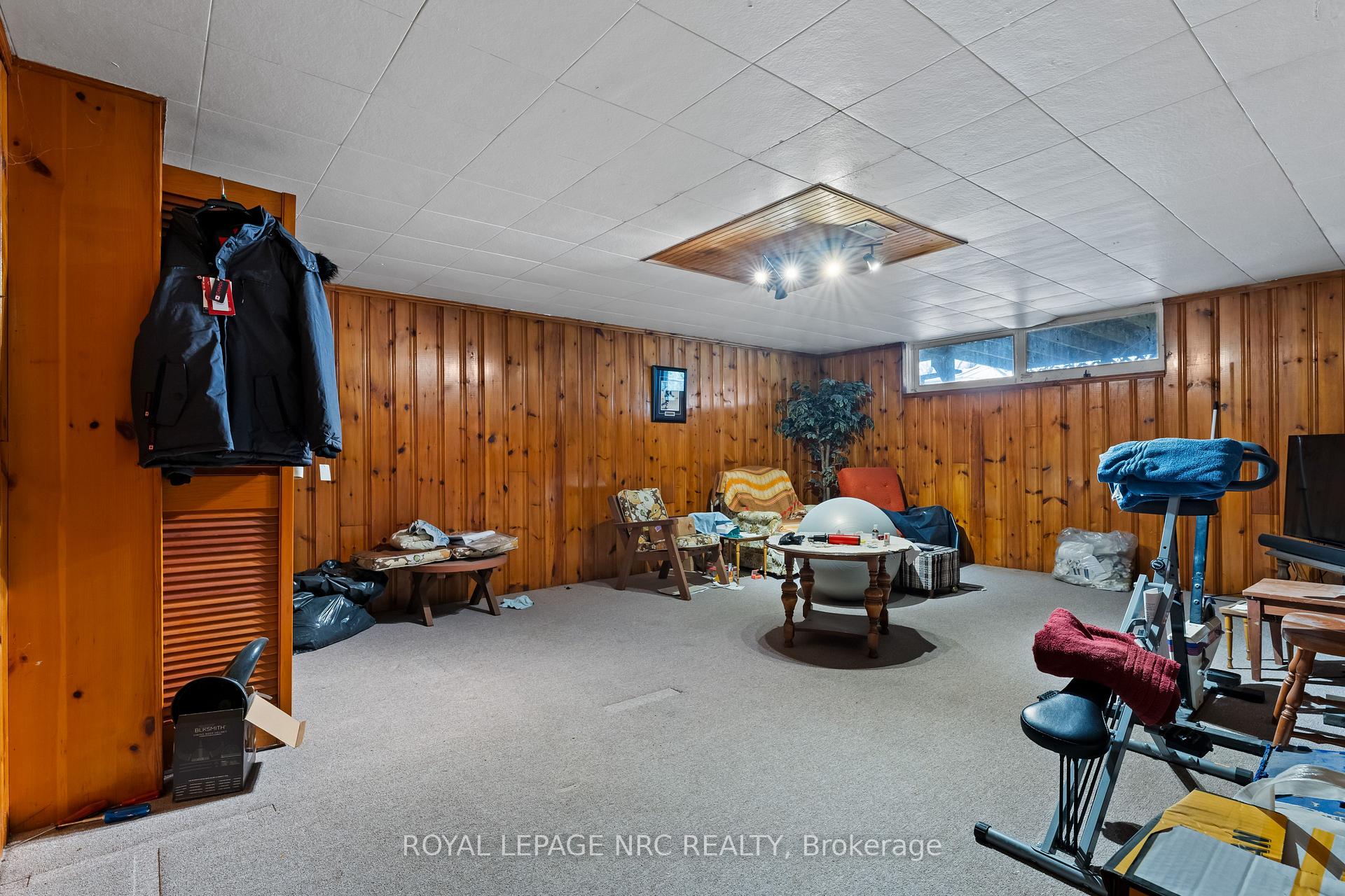 Photo 24 of 1053 Maplehurst Avenue, Burlington, LaSalle — HOMEH