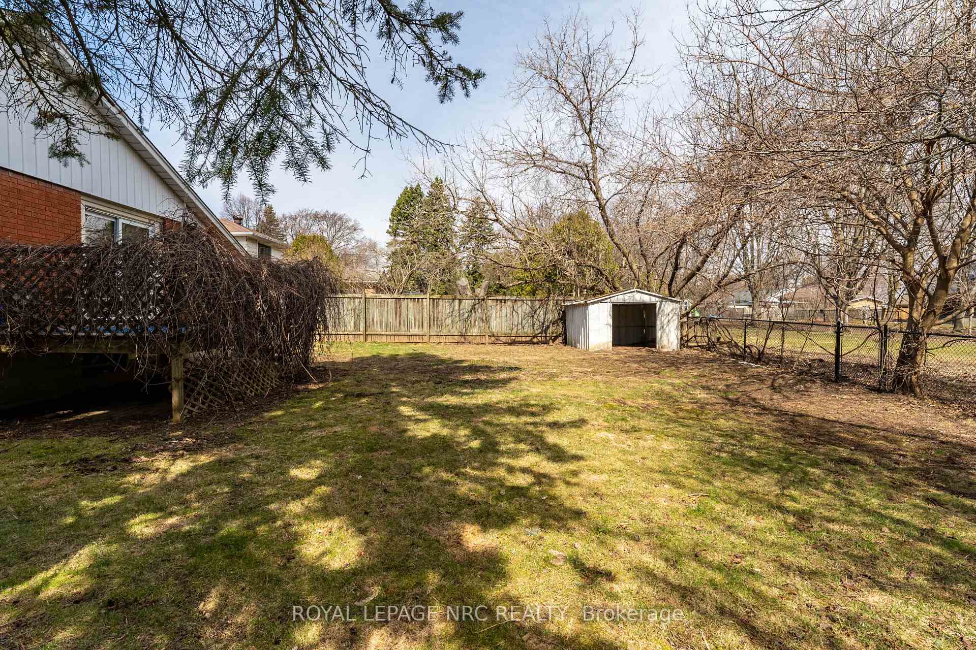 Photo 27 of 1053 Maplehurst Avenue, Burlington, LaSalle — HOMEH