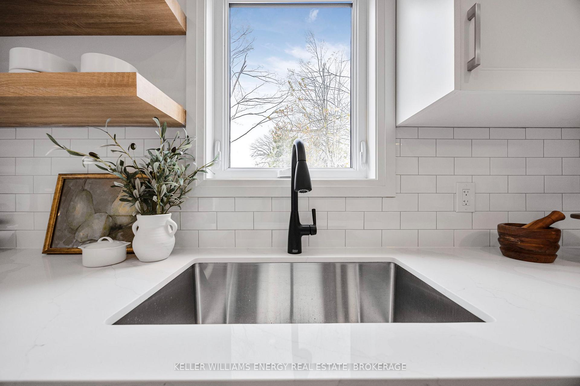 Photo 10 of 8 Heath Street, Barrie, Cundles East — HOMEH