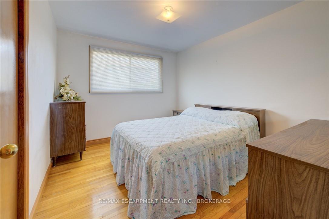 Photo 17 of 9 Stonecliff Court, Hamilton, Gilkson — HOMEH