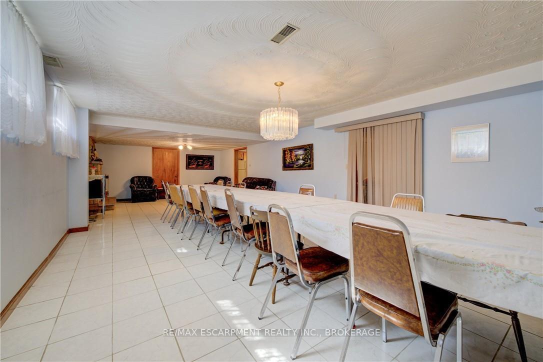 Photo 19 of 9 Stonecliff Court, Hamilton, Gilkson — HOMEH