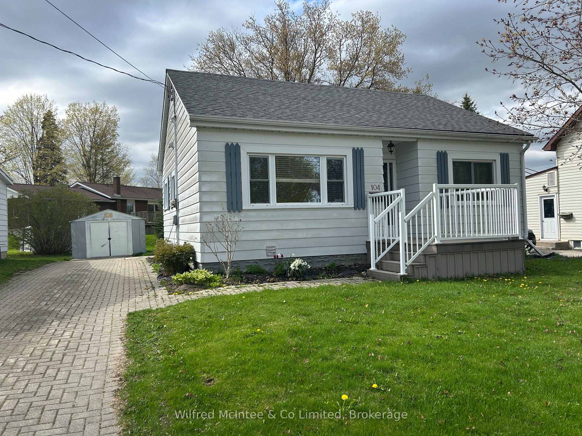 Photo 1 of 104 Mcgivern Street W, Brockton — HOMEH