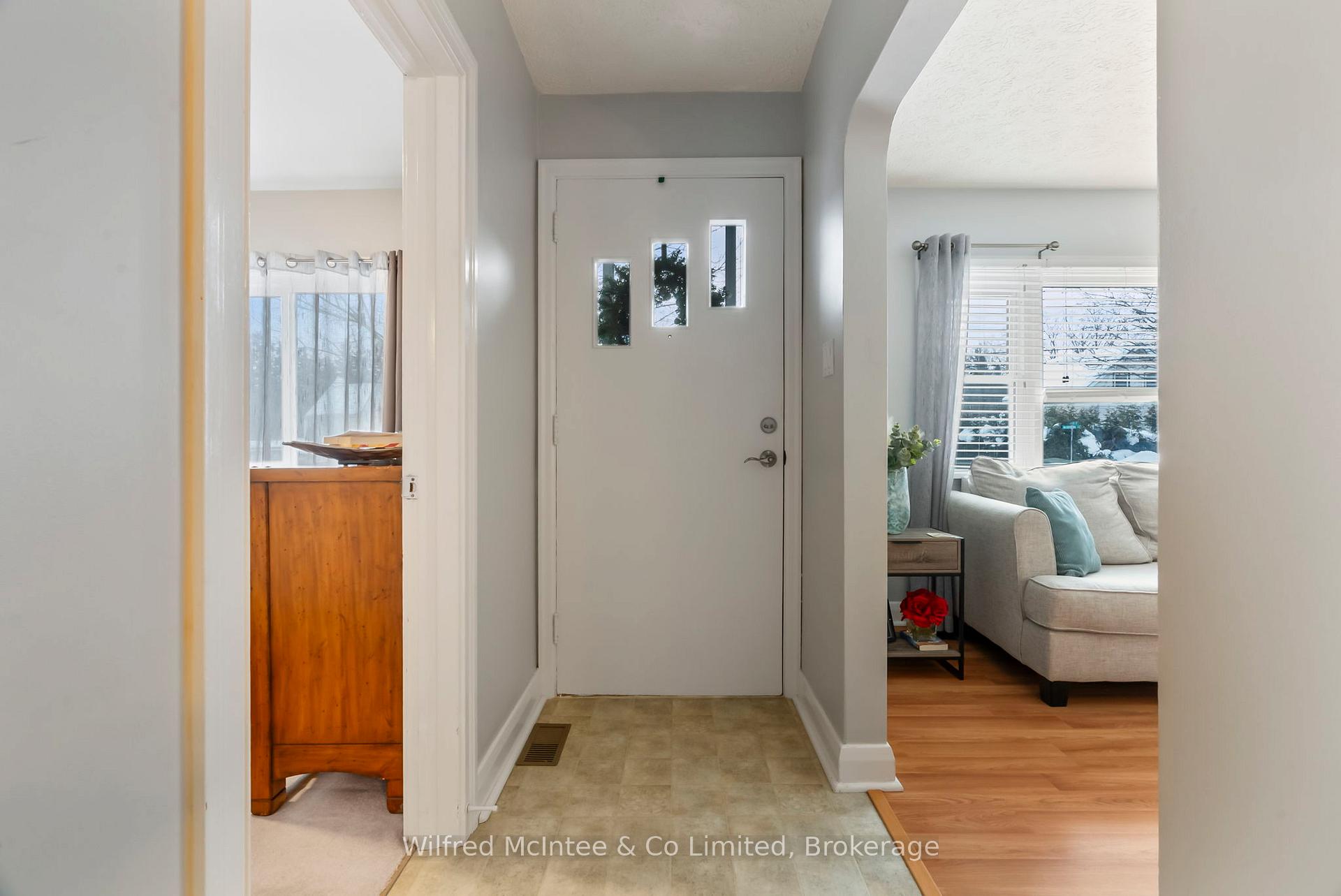 Photo 4 of 104 Mcgivern Street W, Brockton — HOMEH