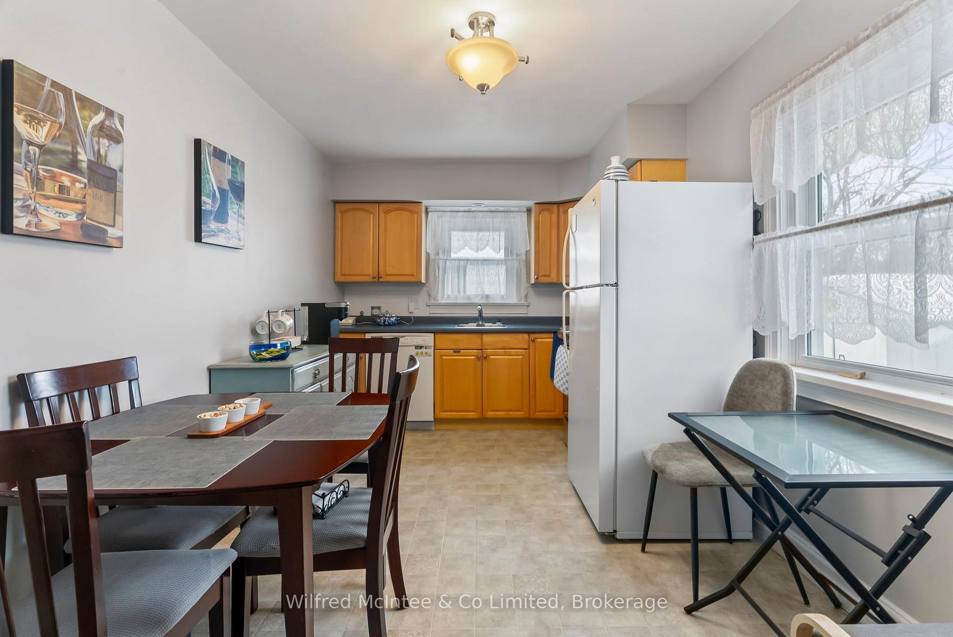 Photo 5 of 104 Mcgivern Street W, Brockton — HOMEH