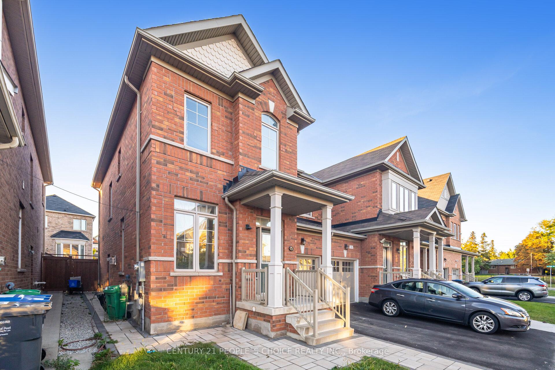 Photo 4 of 8 Fitzgibson Street, Brampton, Credit Valley — HOMEH