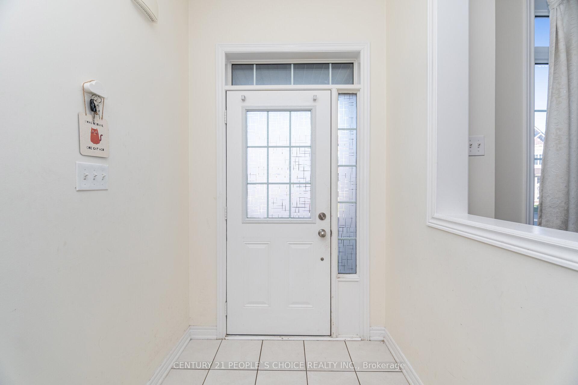 Photo 7 of 8 Fitzgibson Street, Brampton, Credit Valley — HOMEH