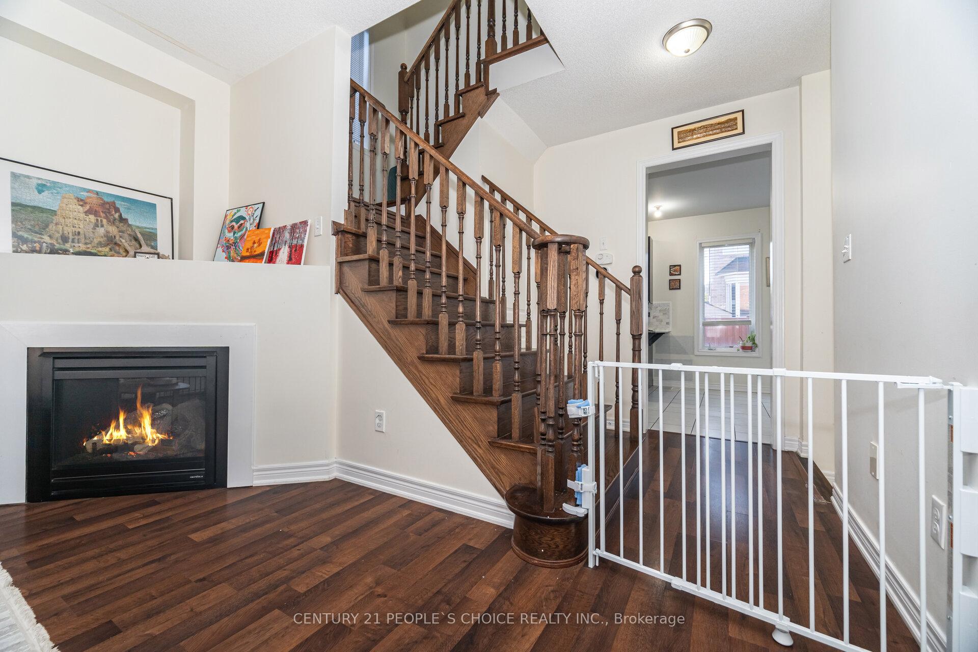 Photo 20 of 8 Fitzgibson Street, Brampton, Credit Valley — HOMEH