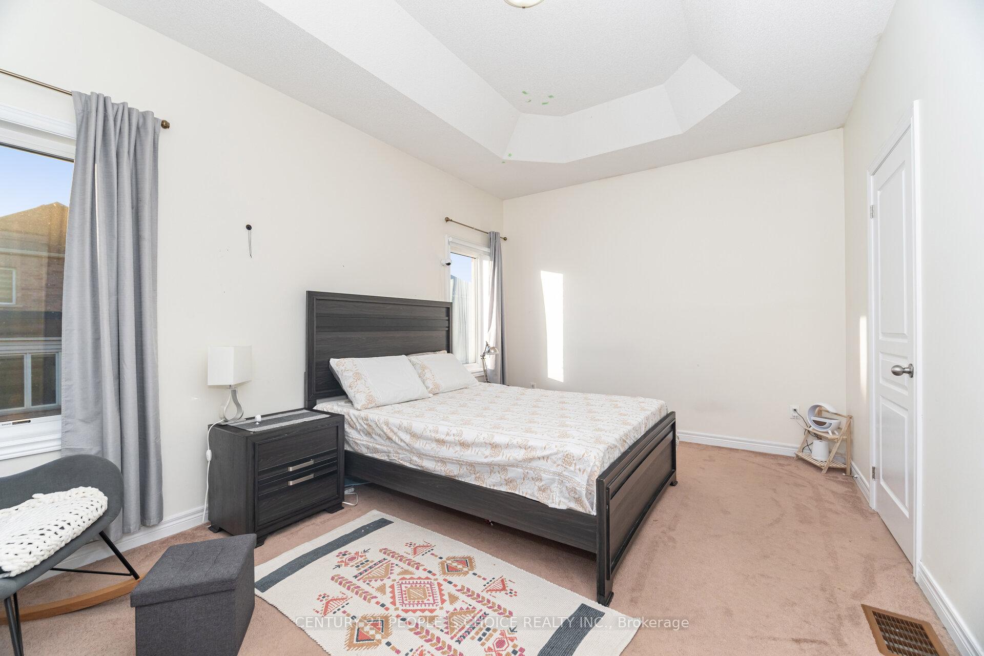 Photo 22 of 8 Fitzgibson Street, Brampton, Credit Valley — HOMEH