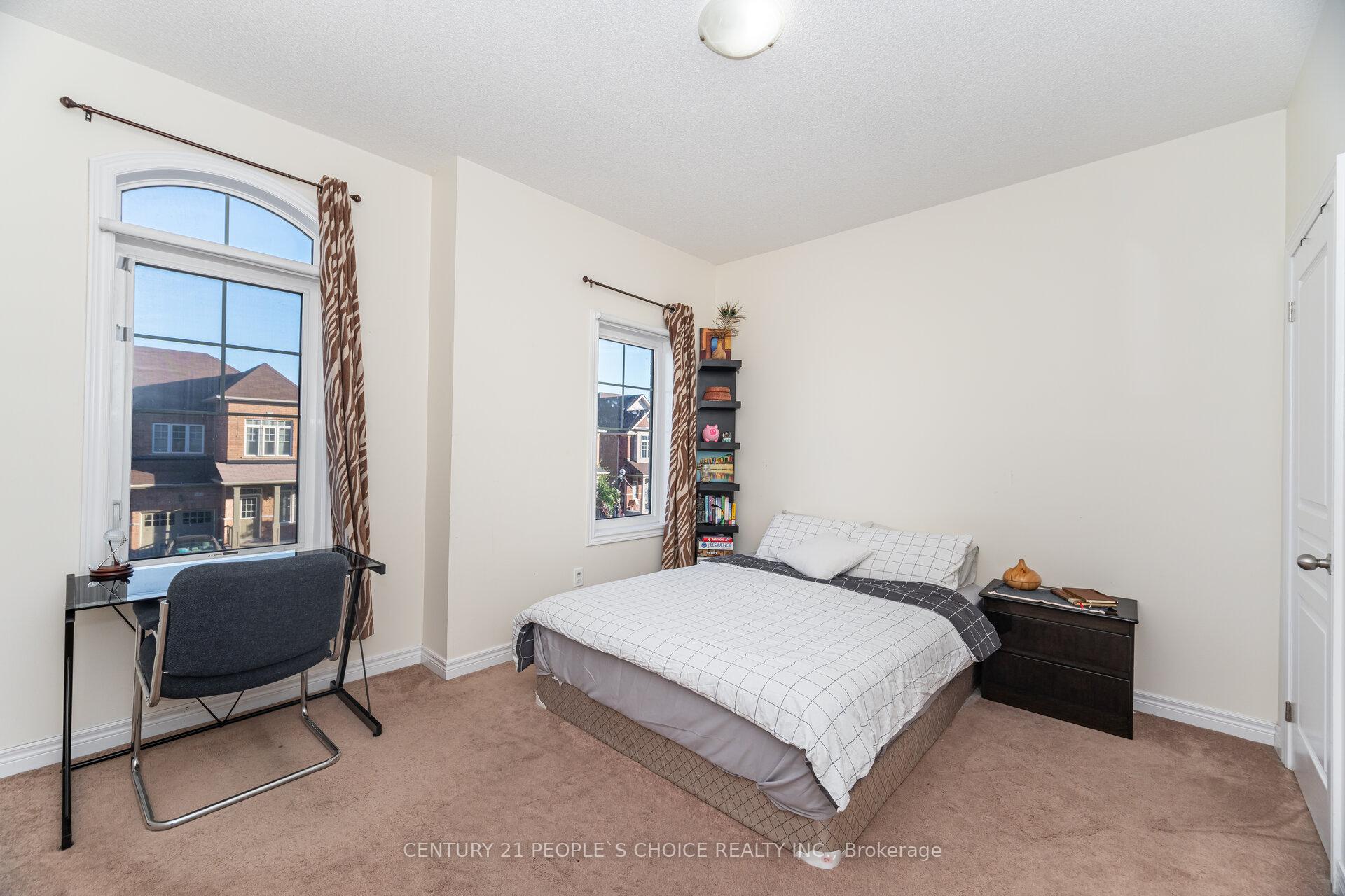 Photo 28 of 8 Fitzgibson Street, Brampton, Credit Valley — HOMEH