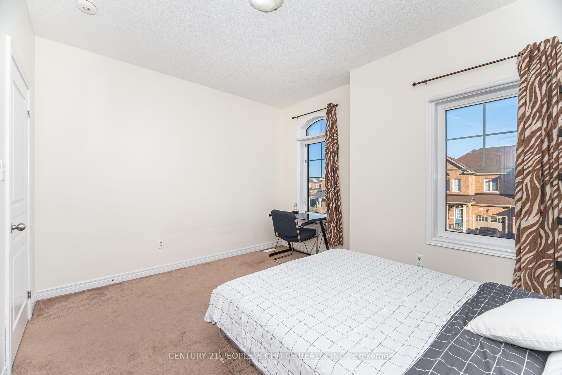 Photo 30 of 8 Fitzgibson Street, Brampton, Credit Valley — HOMEH