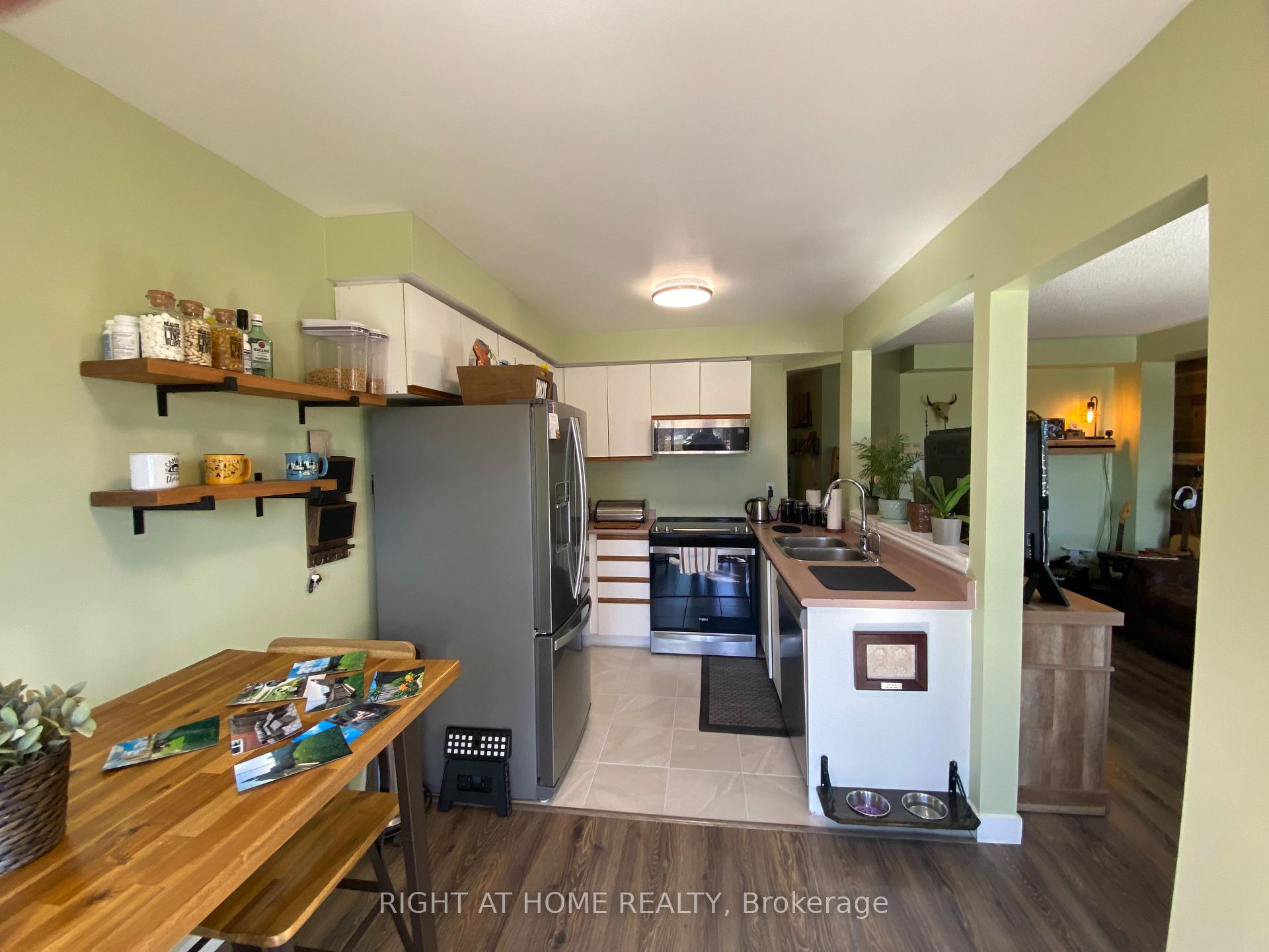 Photo 4 of 41 Brucker Road, Barrie, Holly — HOMEH