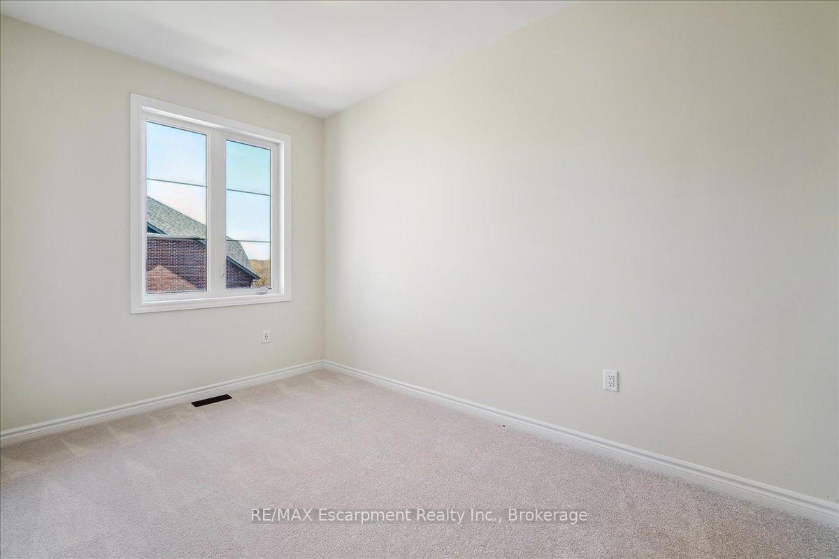 Photo 11 of 2100 Ellerston Common, Burlington, Tyandaga — HOMEH