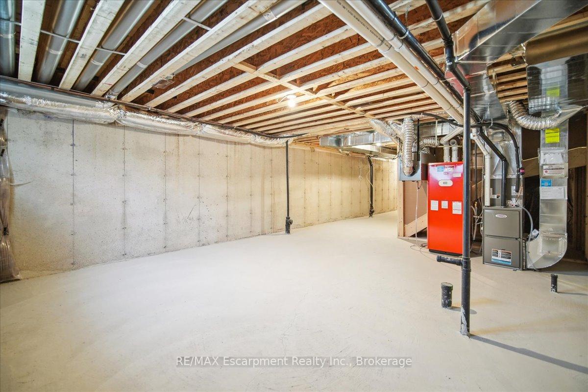 Photo 18 of 2100 Ellerston Common, Burlington, Tyandaga — HOMEH