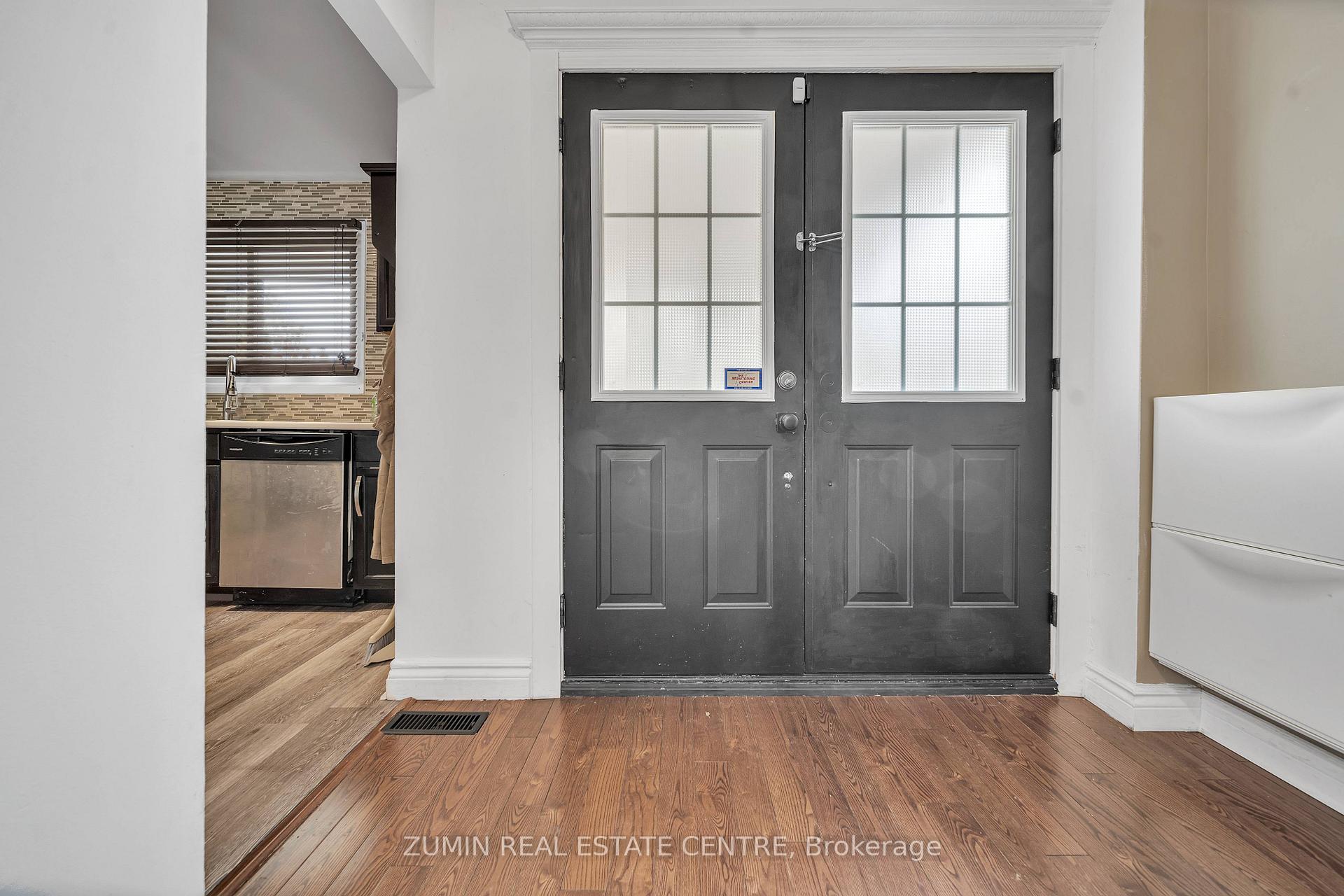 Photo 6 of 121 Carberry Crescent, Brampton, Madoc — HOMEH