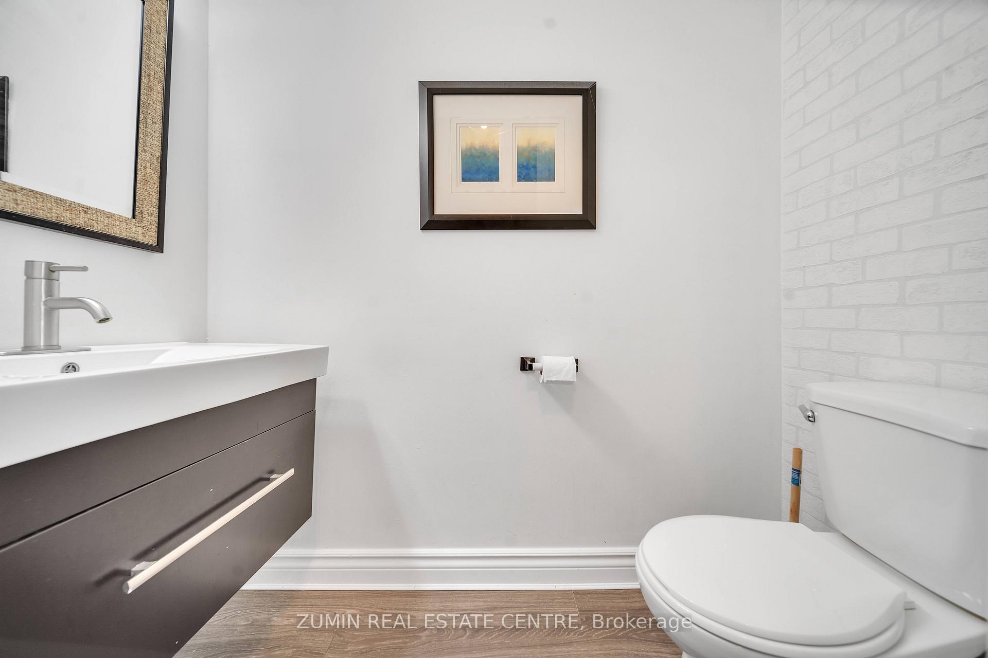 Photo 8 of 121 Carberry Crescent, Brampton, Madoc — HOMEH