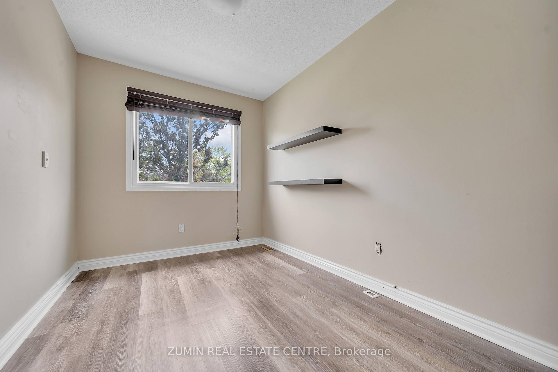 Photo 27 of 121 Carberry Crescent, Brampton, Madoc — HOMEH